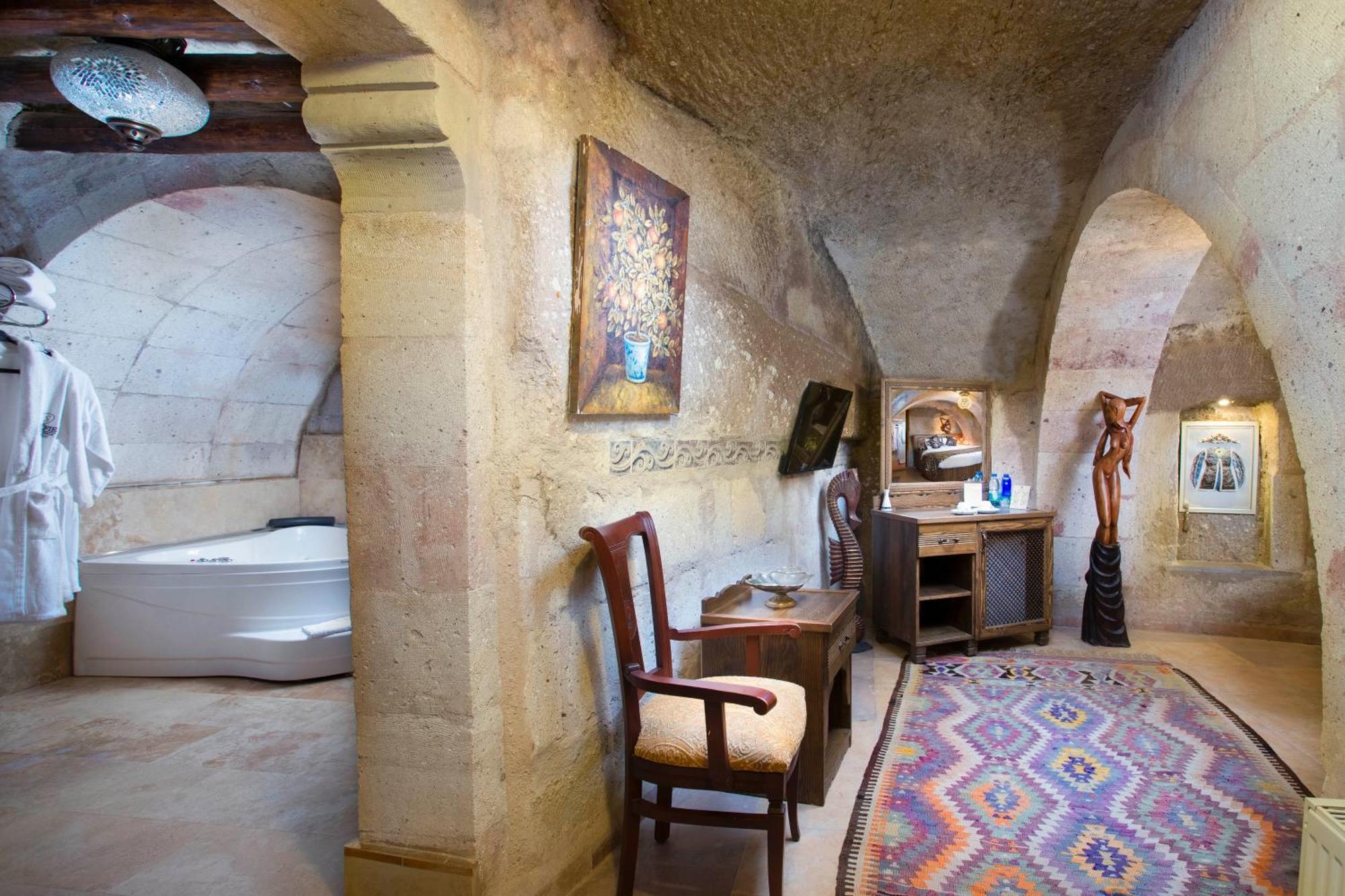 Cappadocia Fairy Chimneys Selfie Cave - Special Class 5*