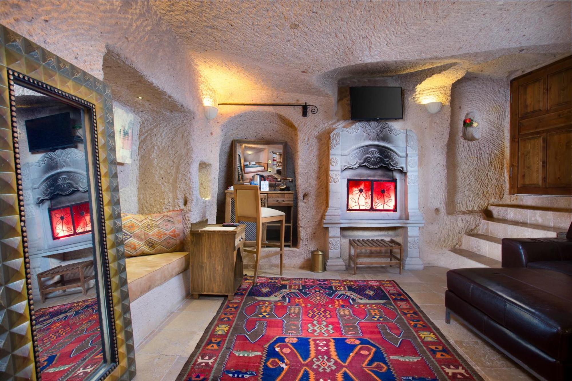 Cappadocia Fairy Chimneys Selfie Cave - Special Class 5*