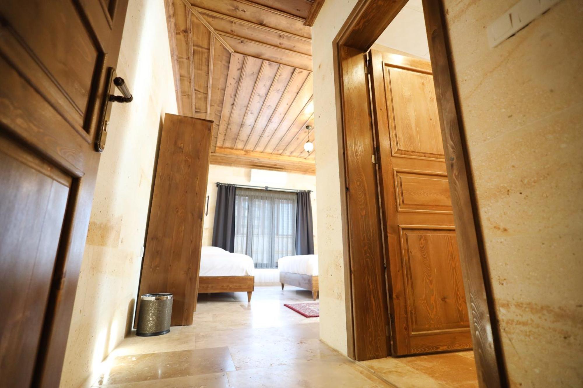 Rocca Stone House Hotel