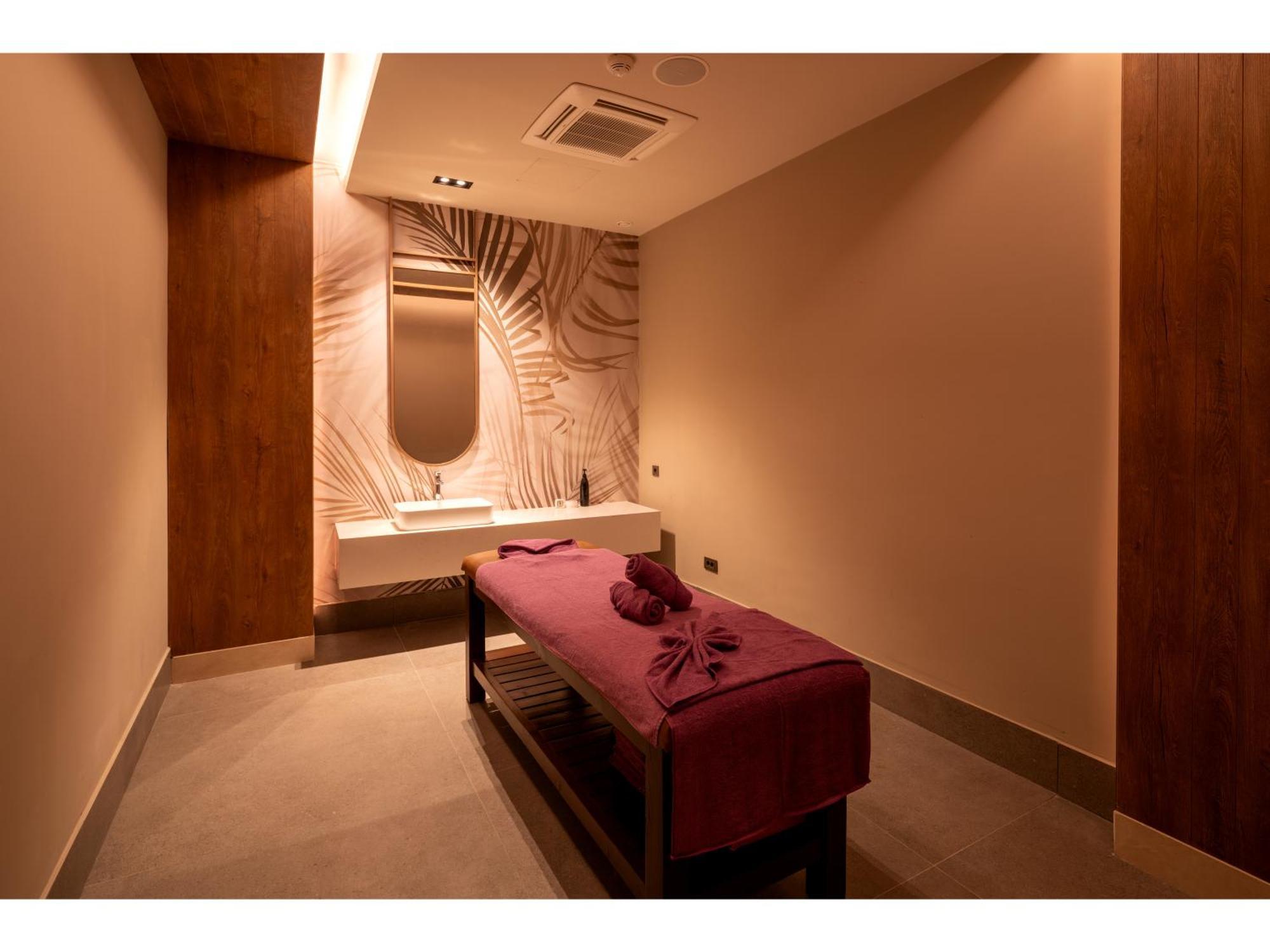 Hotel Swandor & -