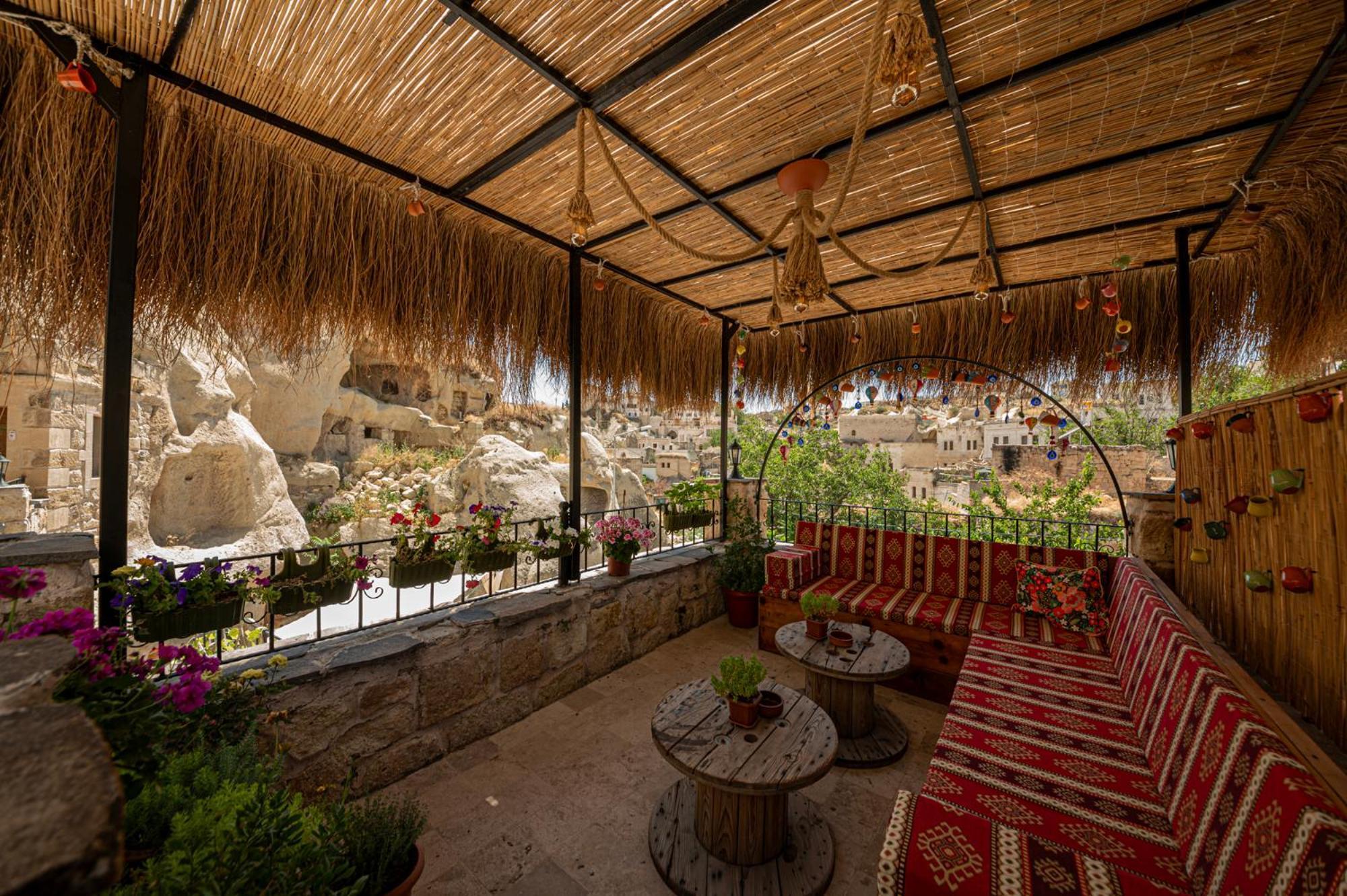 Shiraz Cave Cappadocia Urgup