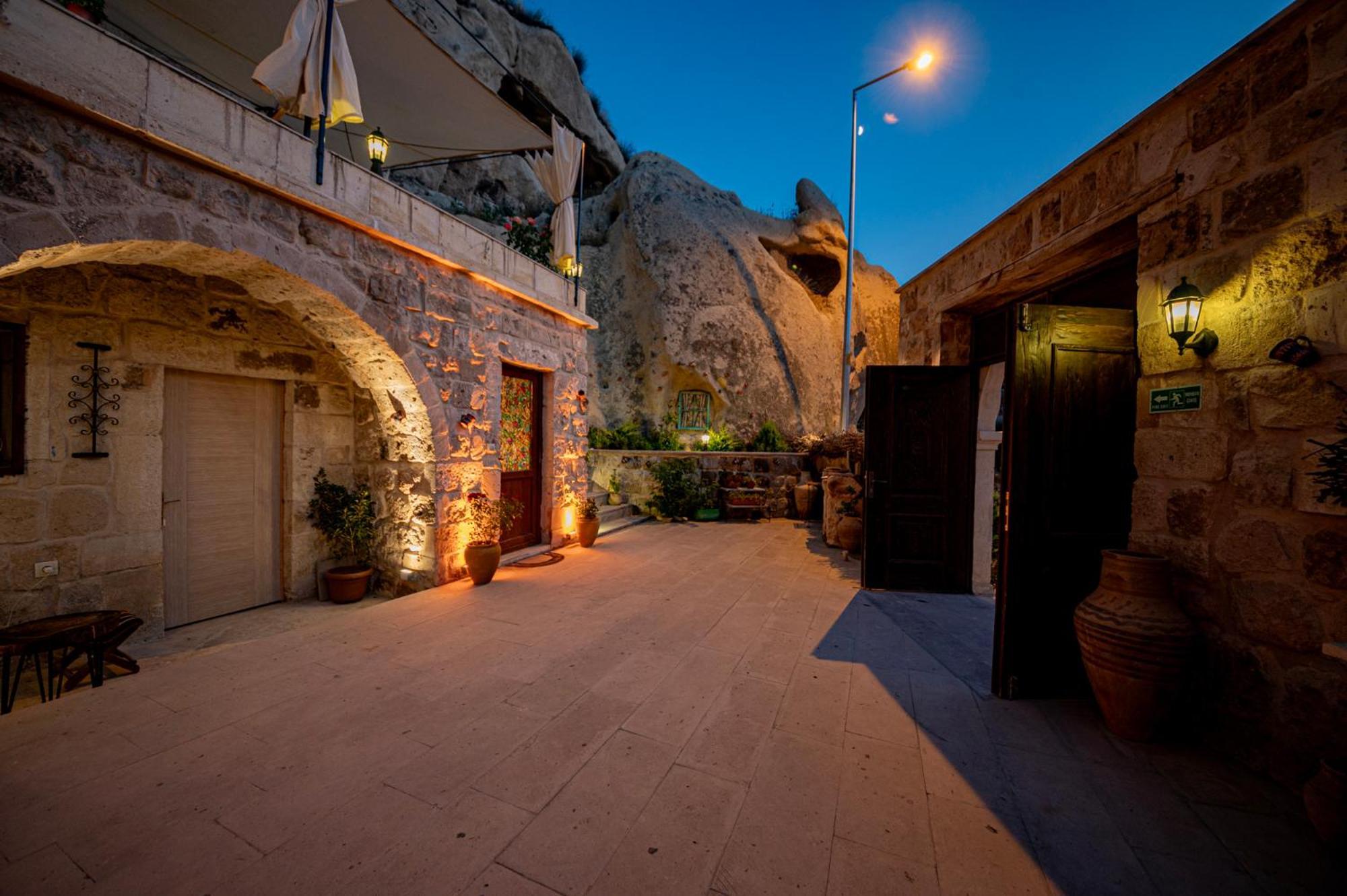 Shiraz Cave Cappadocia *