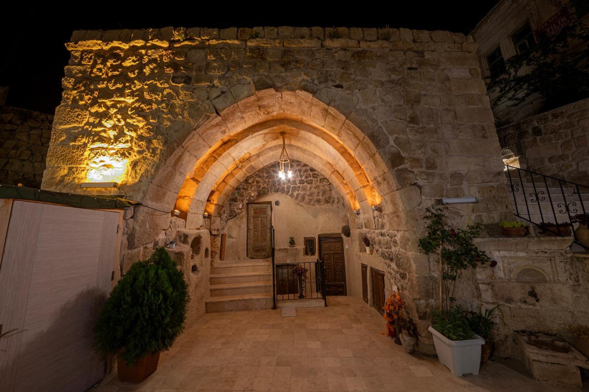 Shiraz Cave Cappadocia