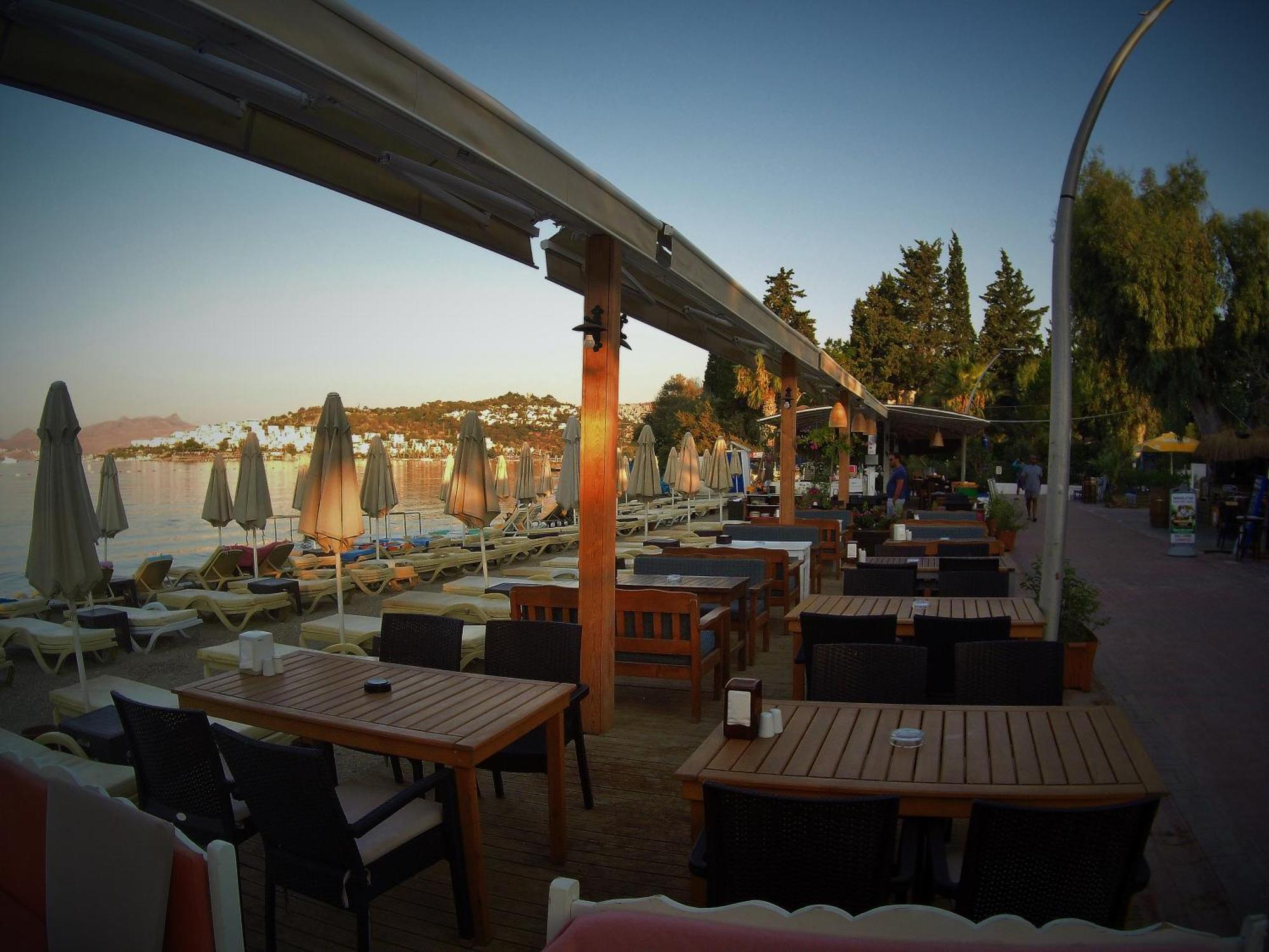 Manuela Boutique 3* Bitez