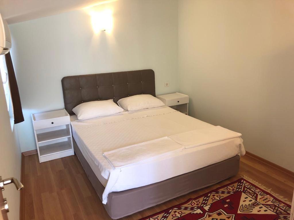 Erol Aparthotel