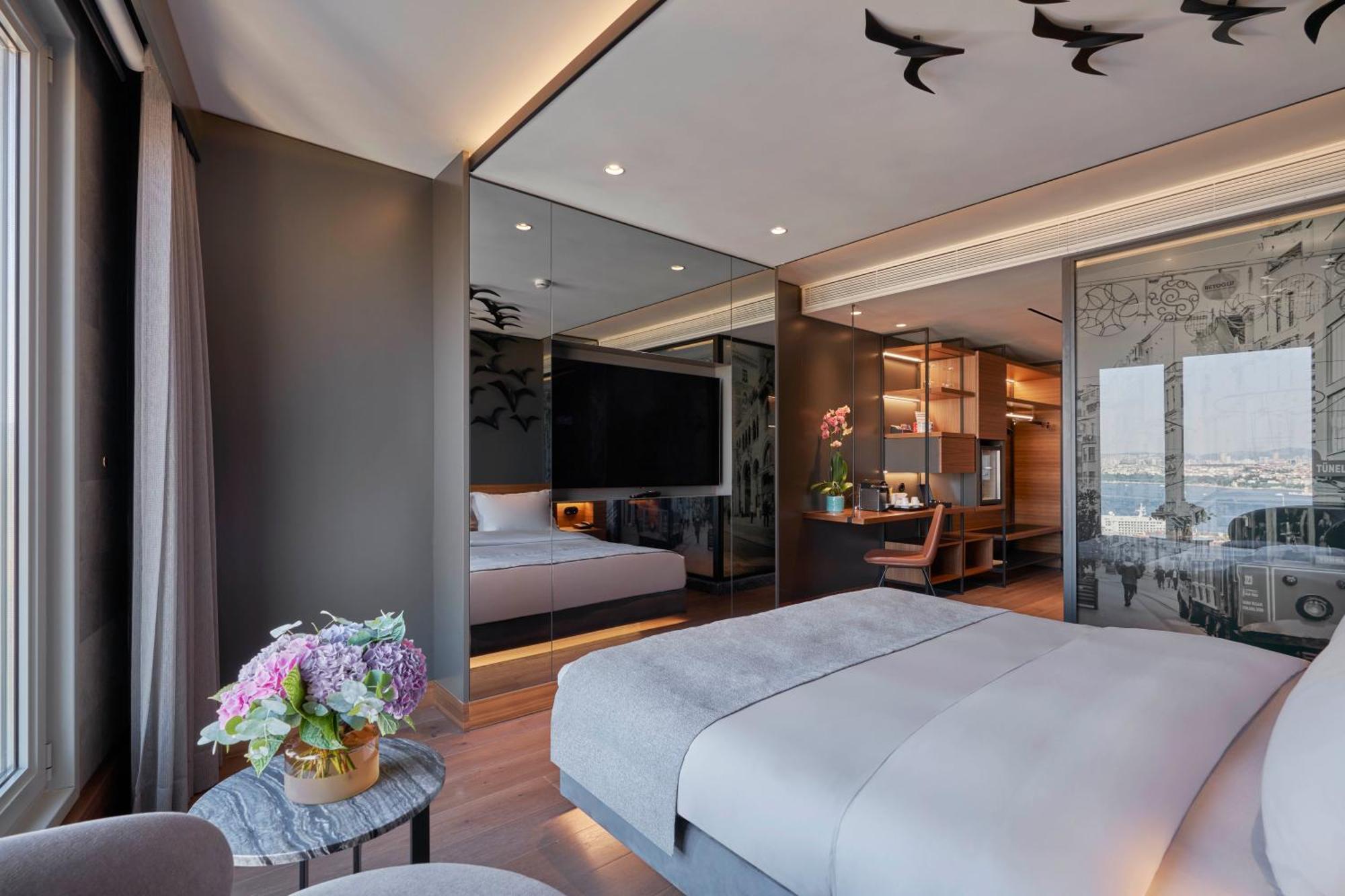 Richmond Hotel 4*