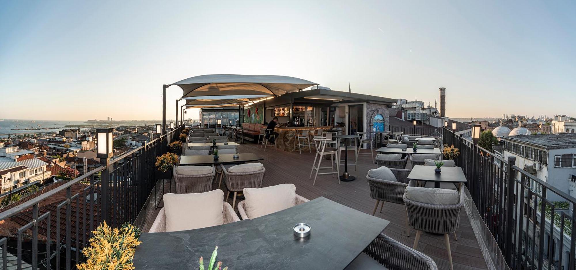 Aprilis - Special Category 4* Istanbul