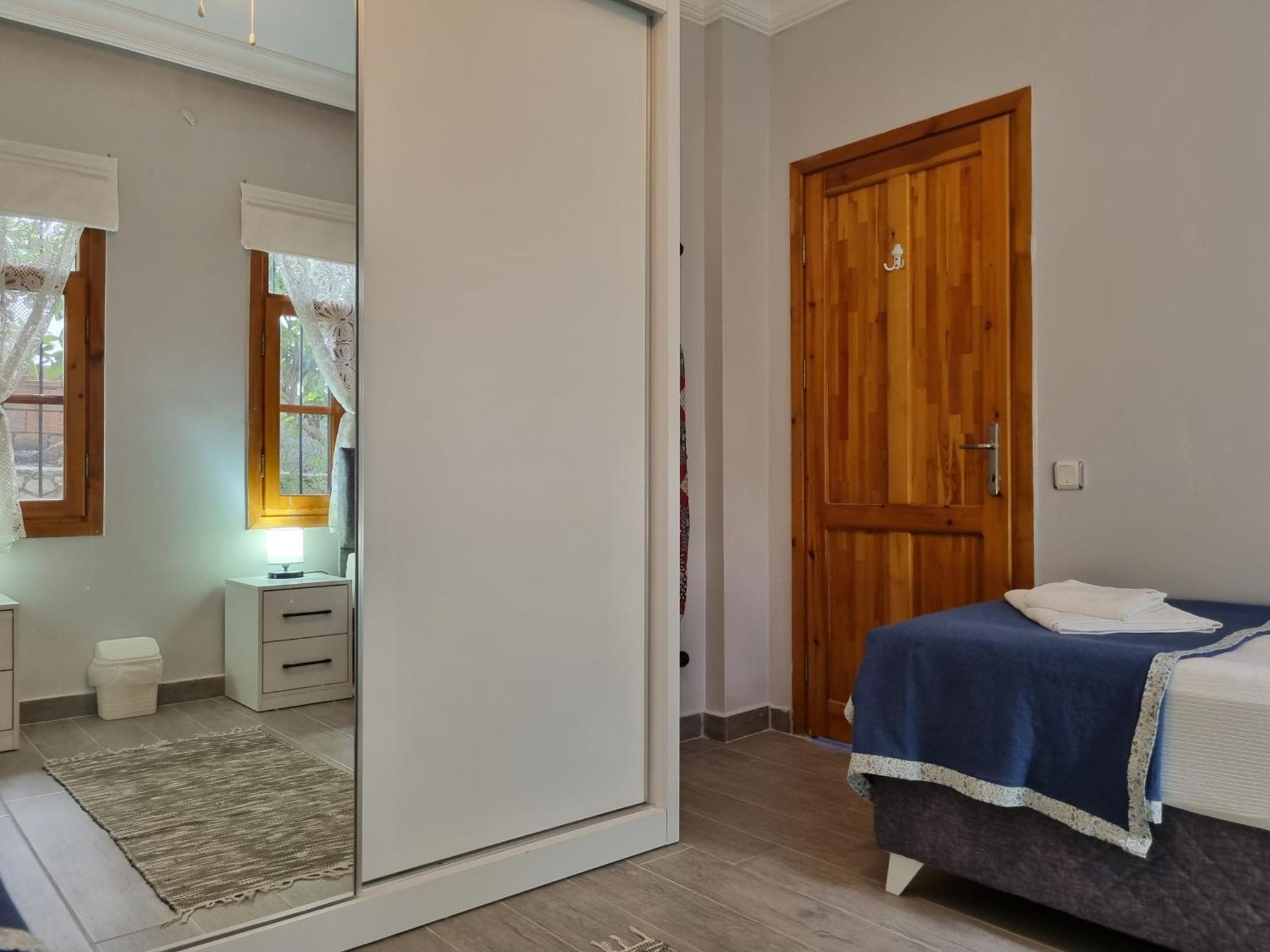 Centre Bijou - Walk To Town And Apartment *