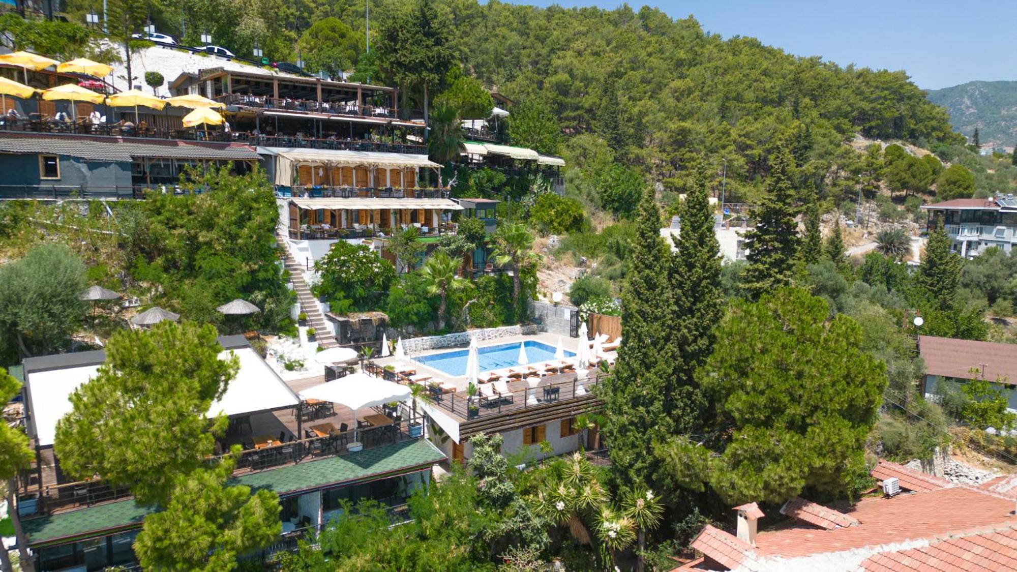 Castle Boutique Hotel *