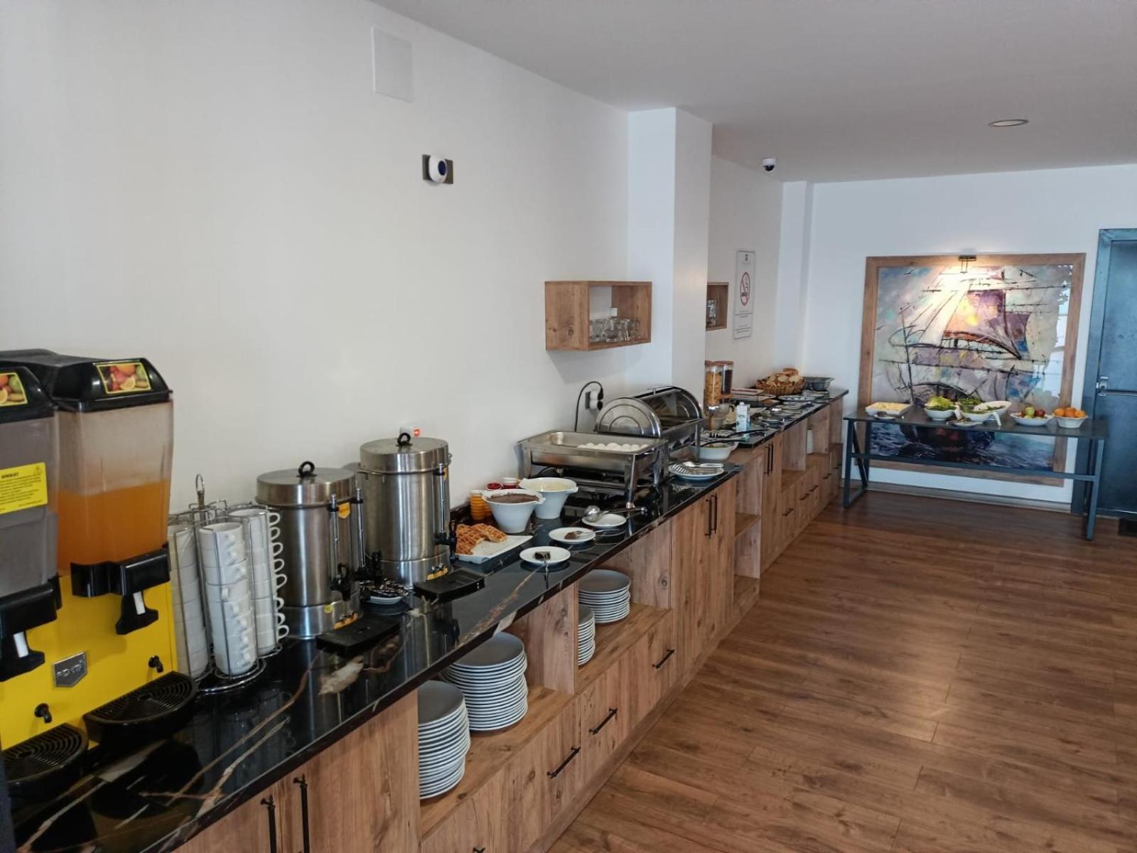 The Marine Hotel 3*