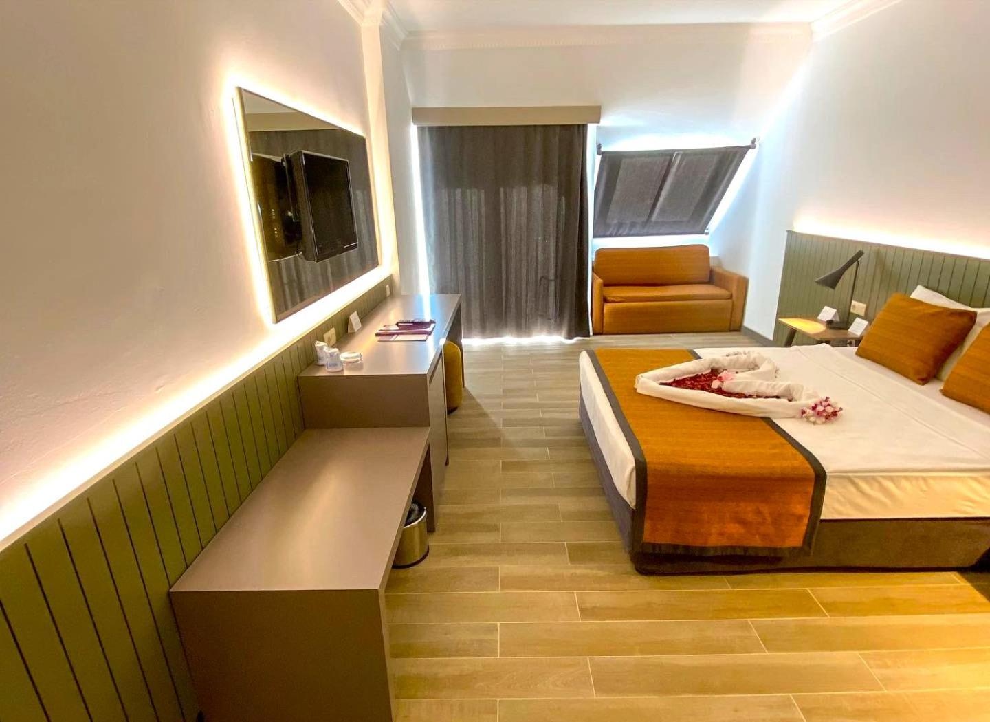 Queen's Park Goynuk 5* Kemer