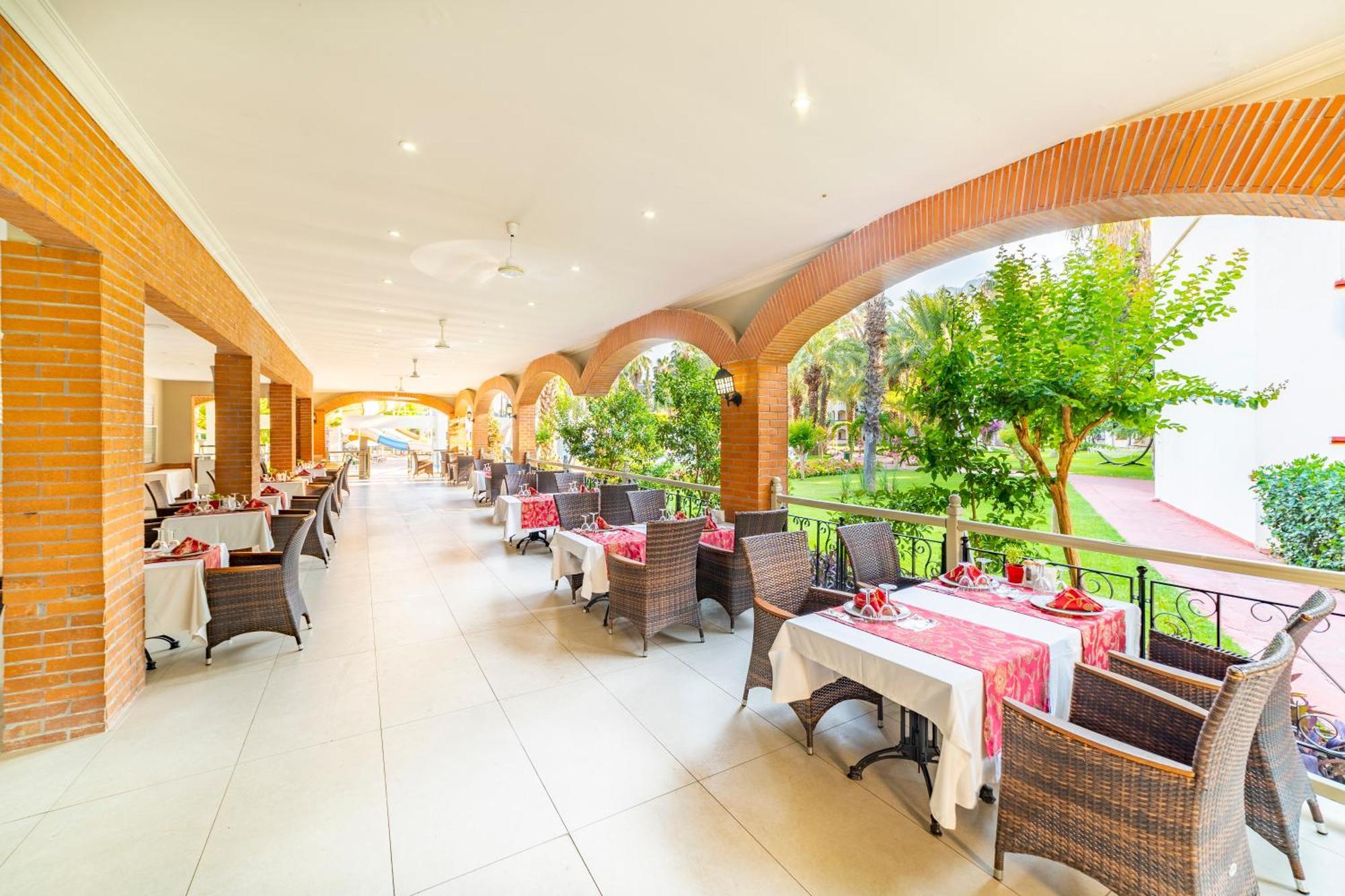 Queen's Park Goynuk Hotel 5*