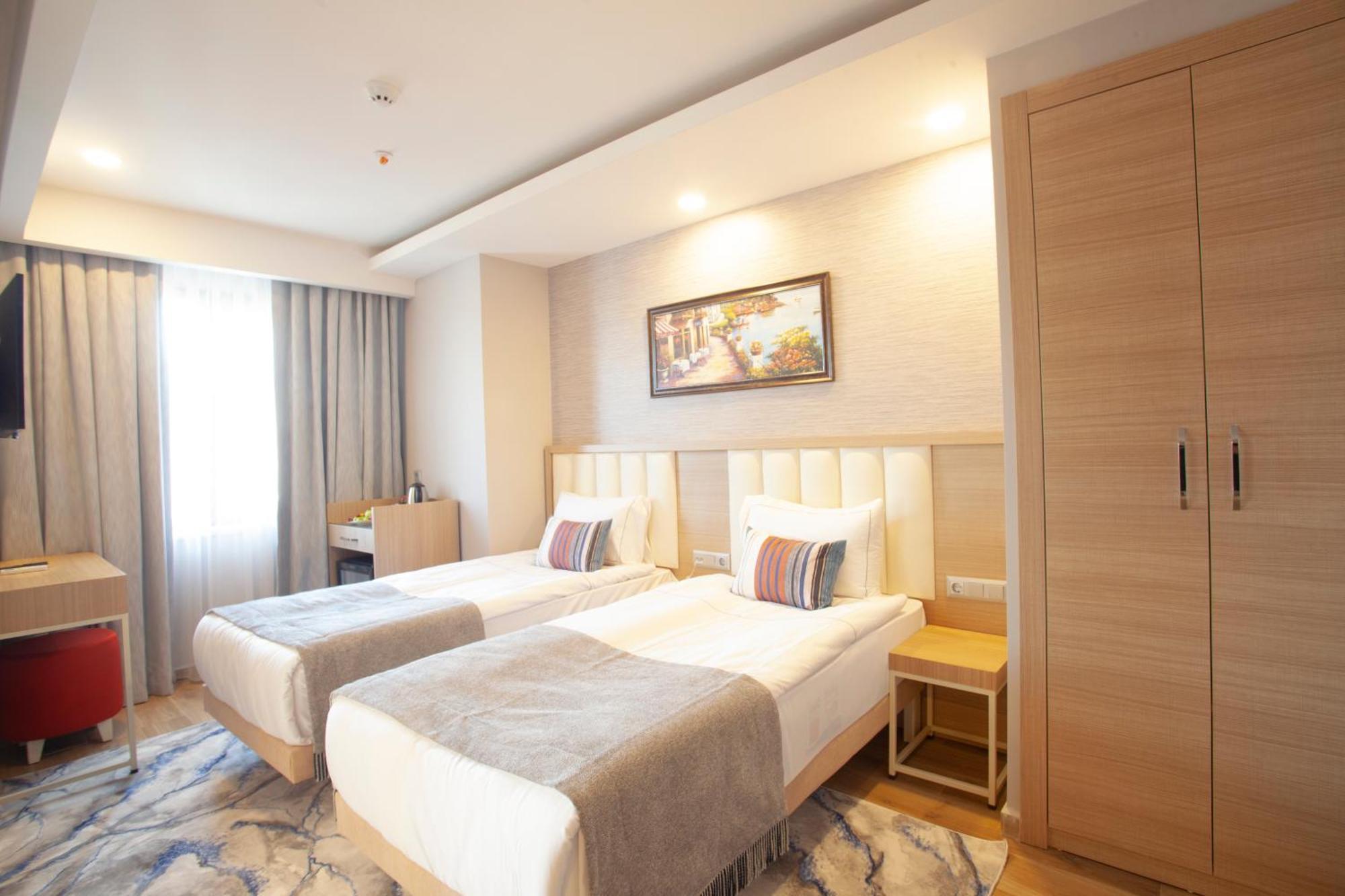 Old Town Point & 4* Antalya