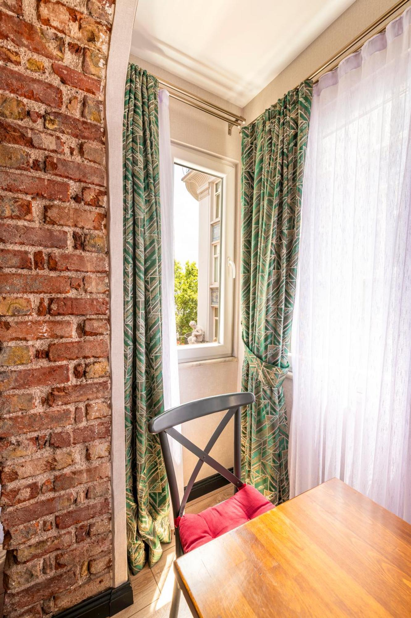 Karakoy Aparts - Special Category Hotel 4*