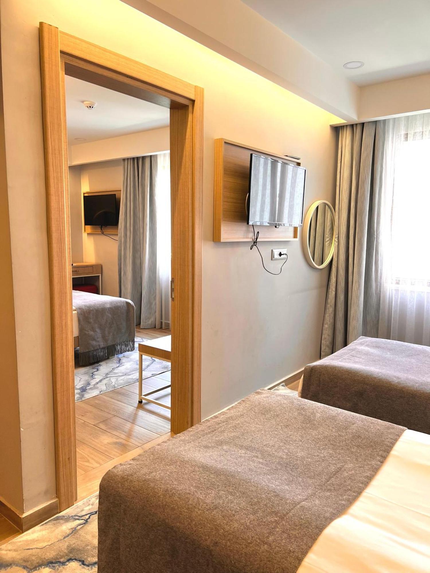 Old Town Point & Hotel 4*