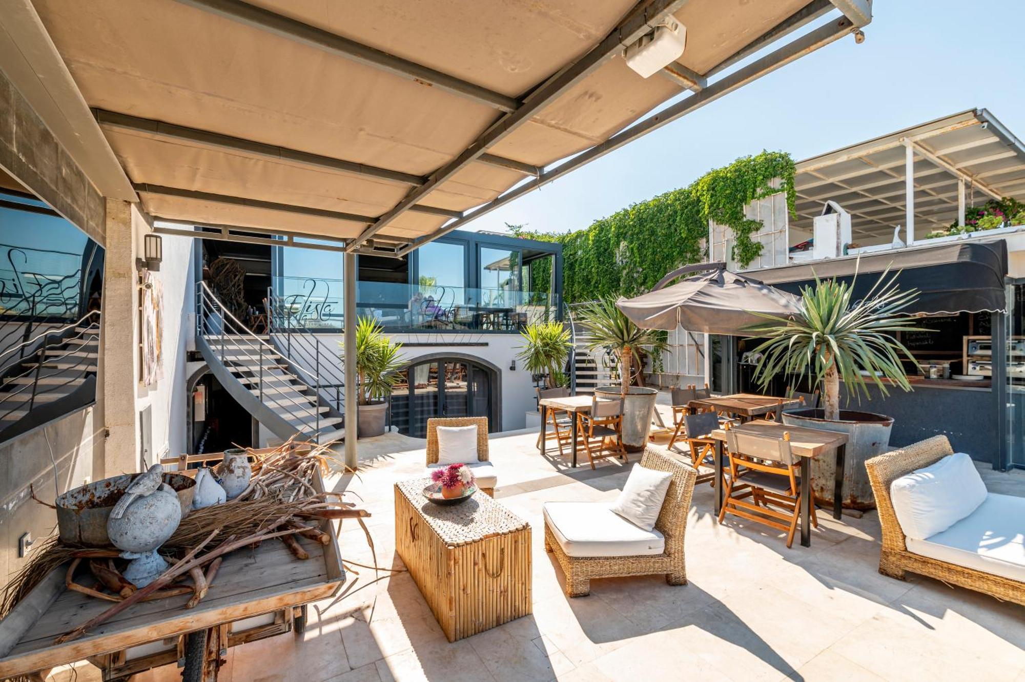 Elista & Hotel 3*