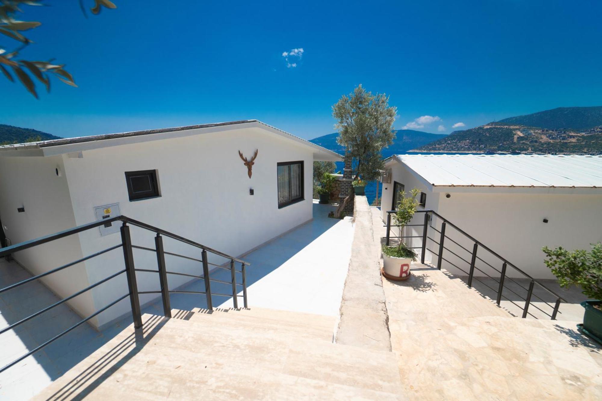 Blue Coast I & Ii Wbeach And Great Sea View - Kalkan Apartment *