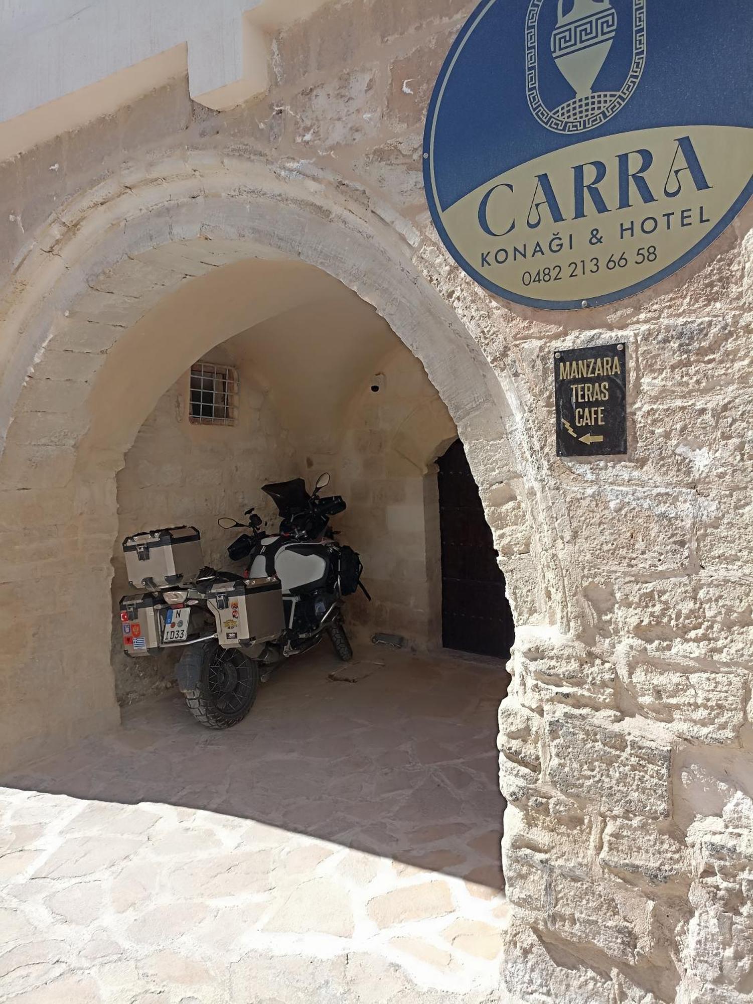 Hotel Carra Konagi