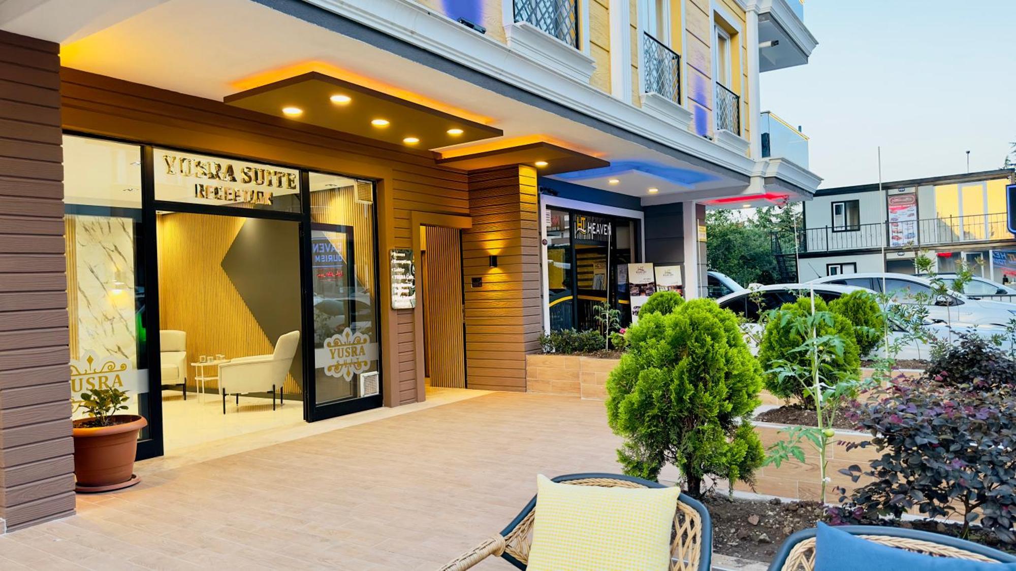 Yusra Aparthotel 2*