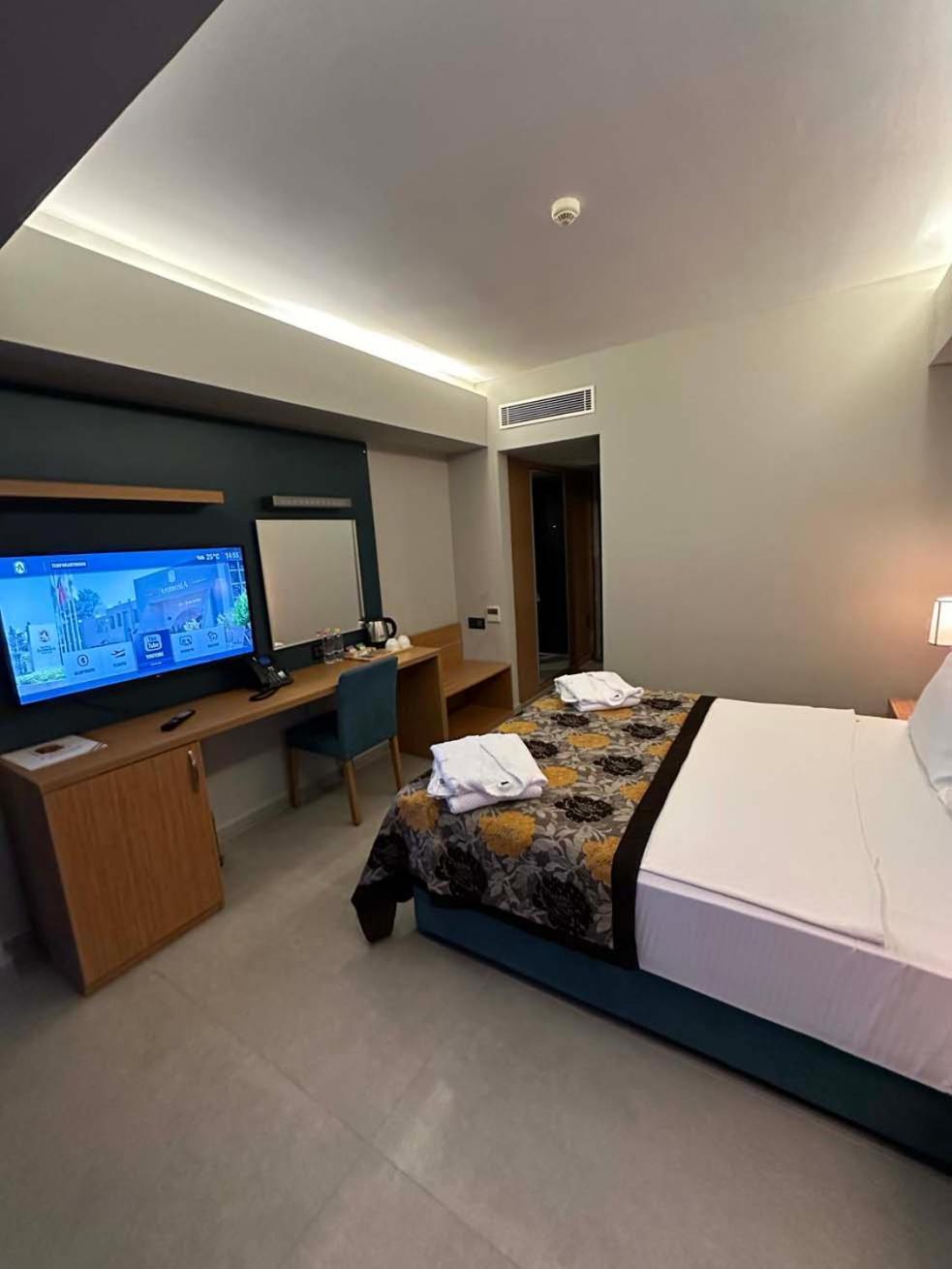 Ambrosia & Hotel