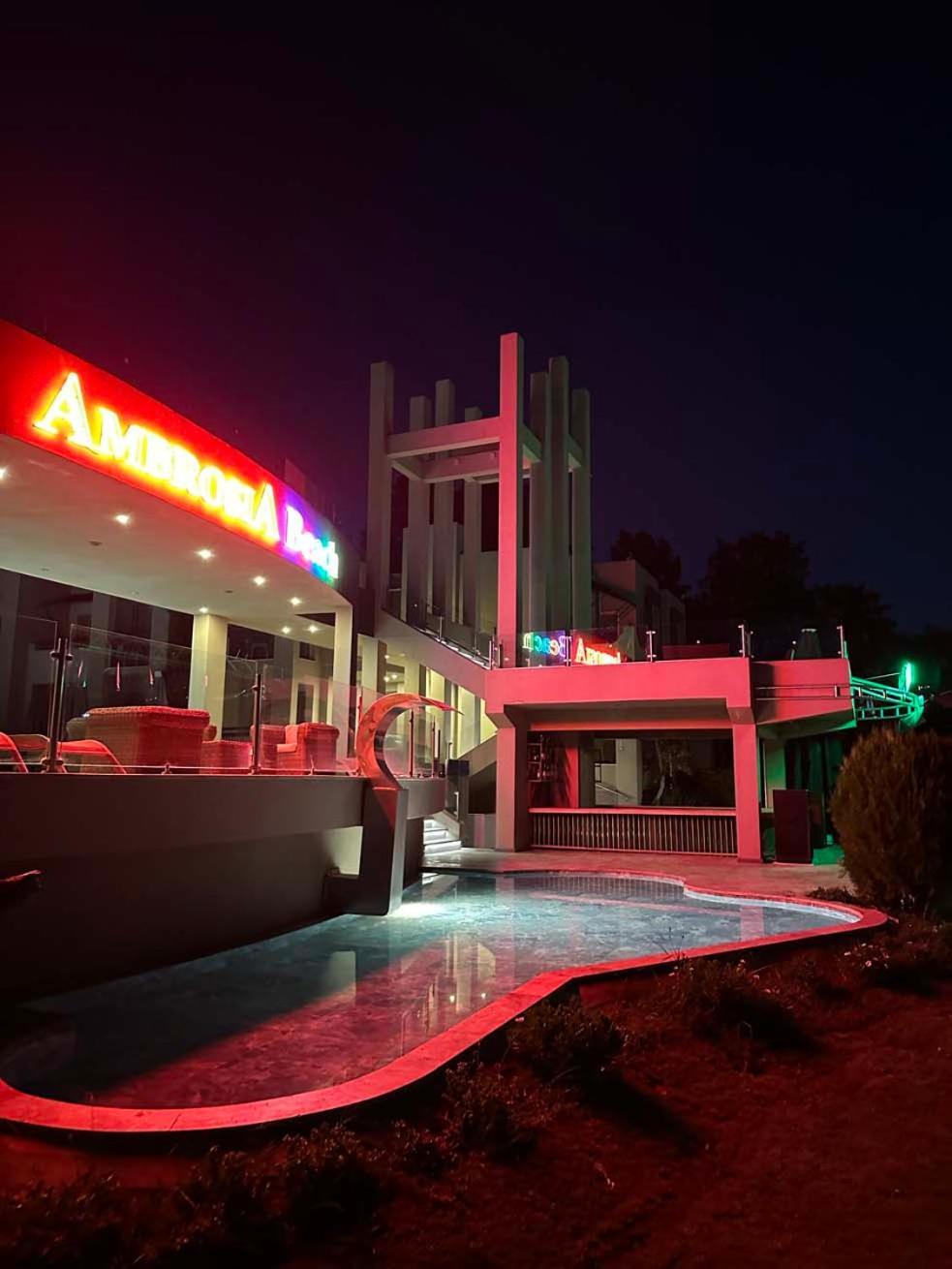 Hotel Ambrosia &