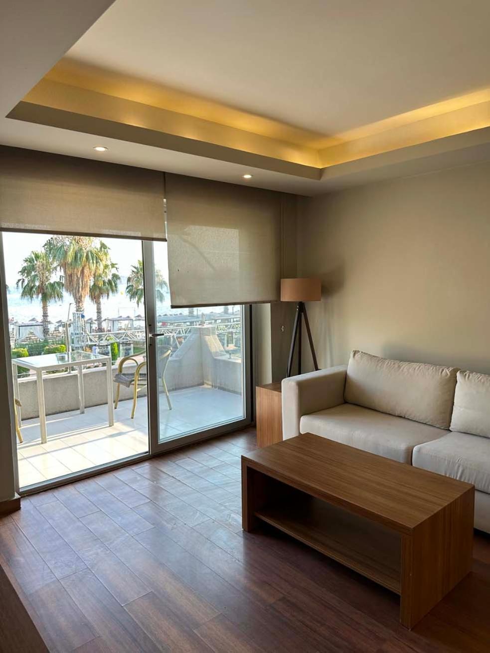 Hotel Ambrosia & 5*