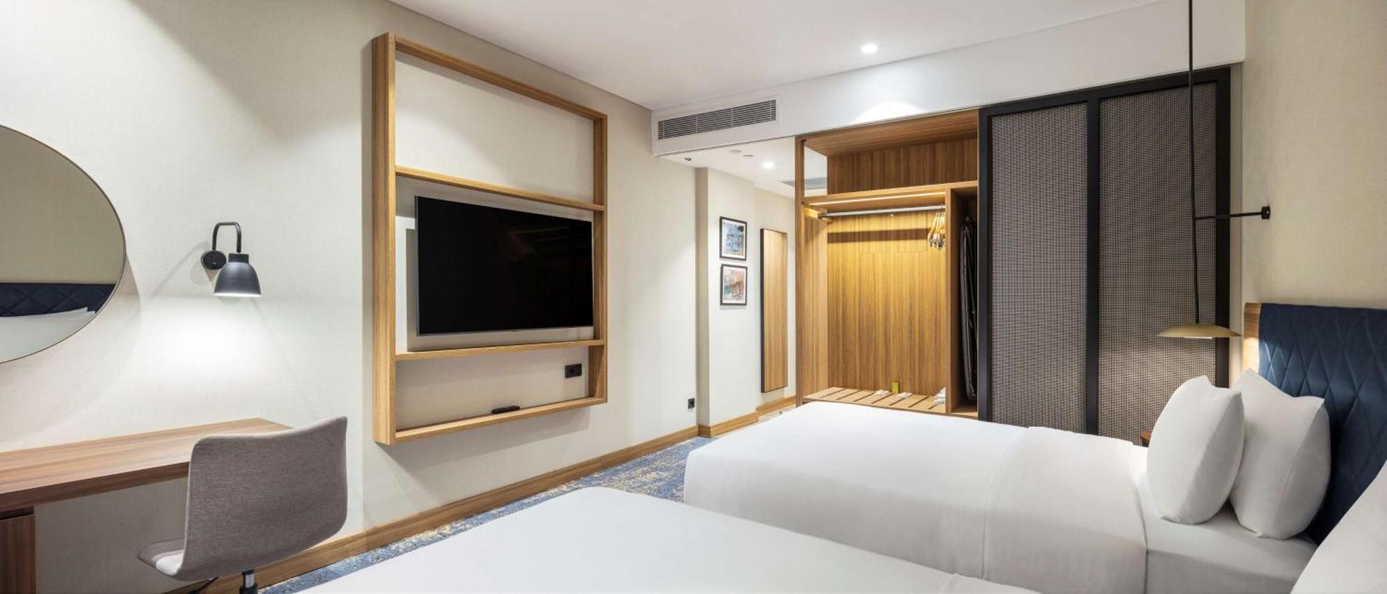 Hilton Garden Hotel 5*