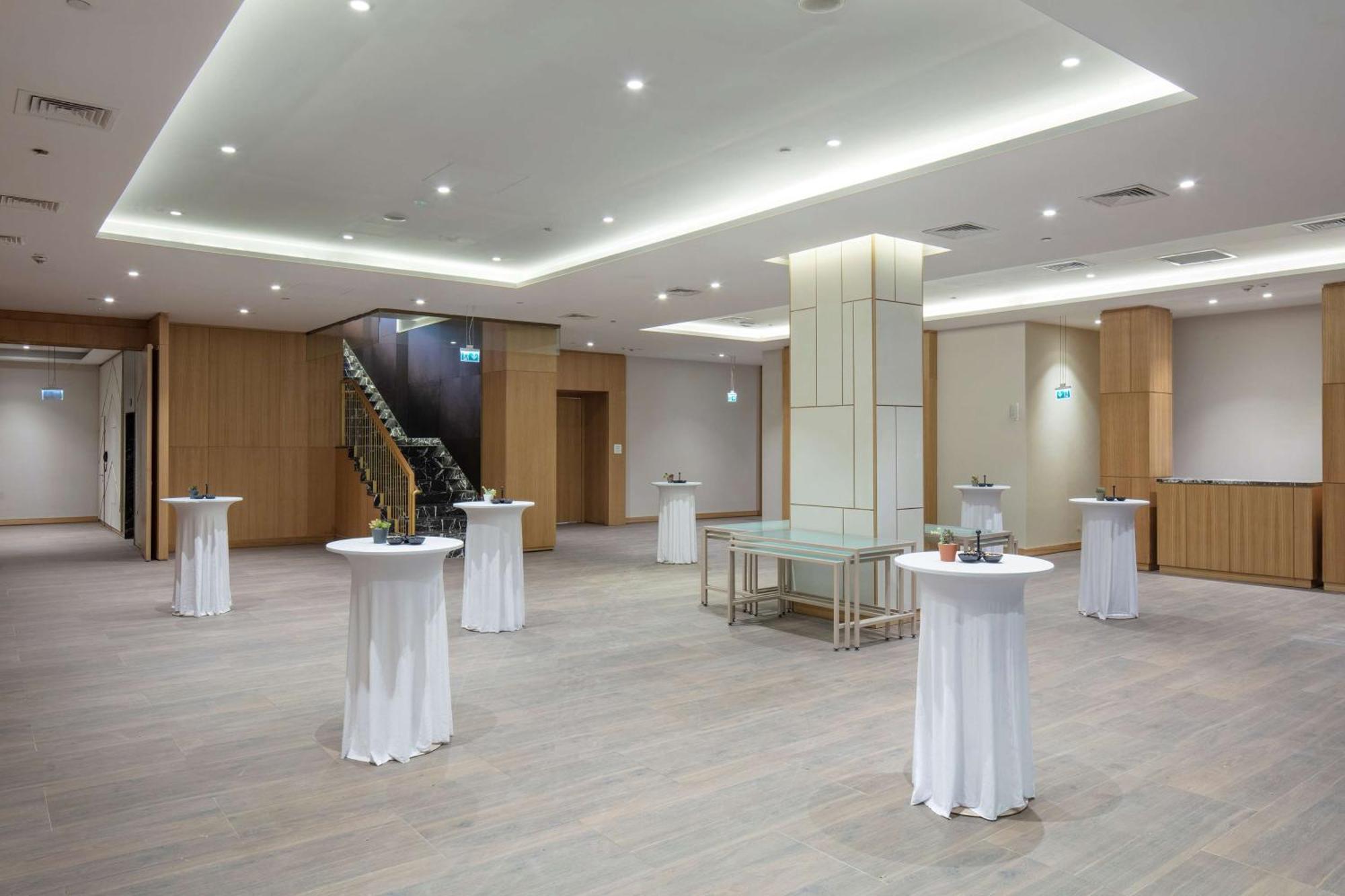 Hilton Garden
