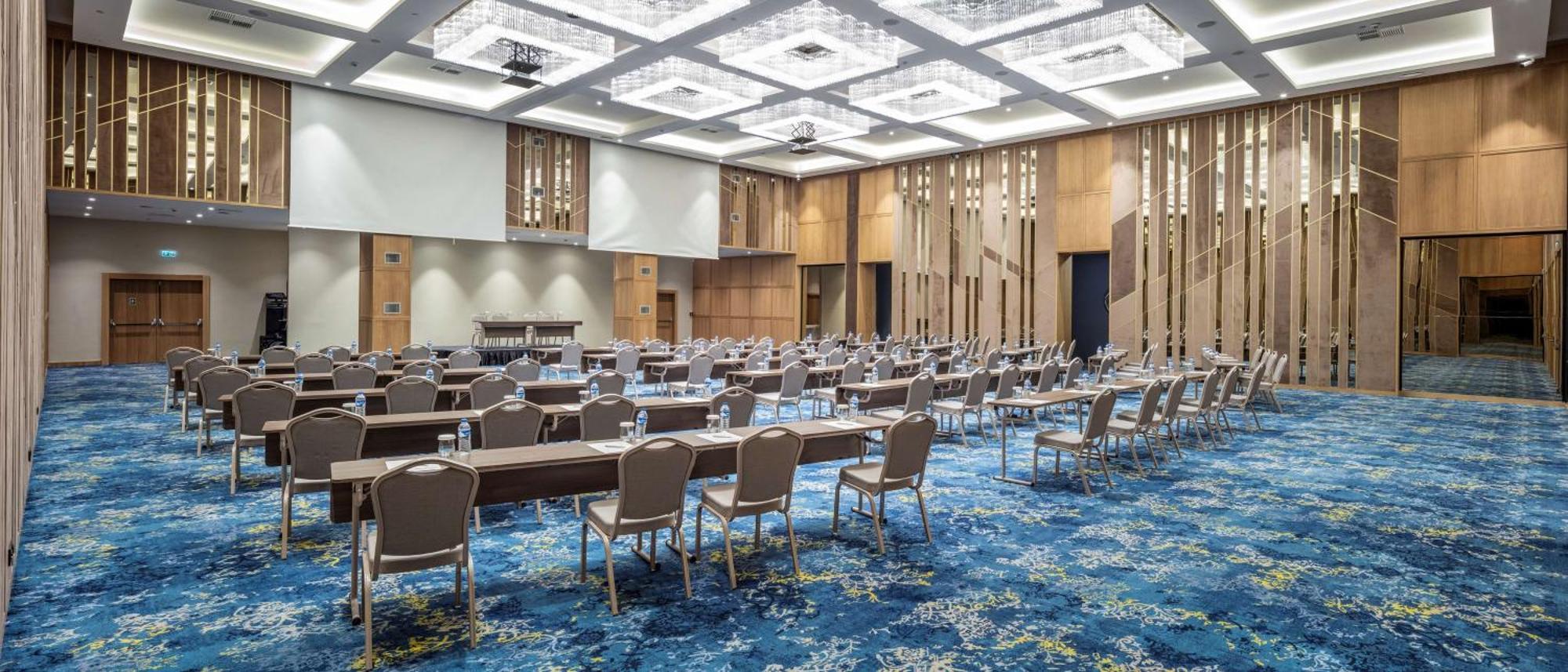 Hilton Garden Hotel 5*