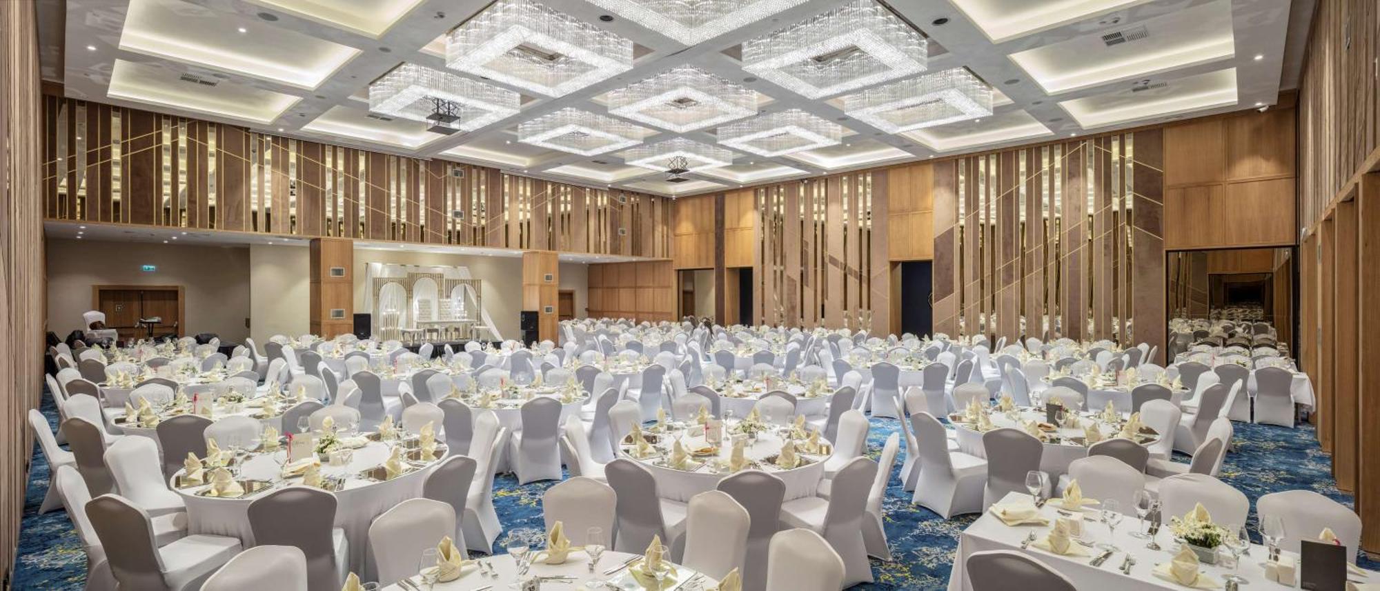 Hilton Garden Hotel 5*