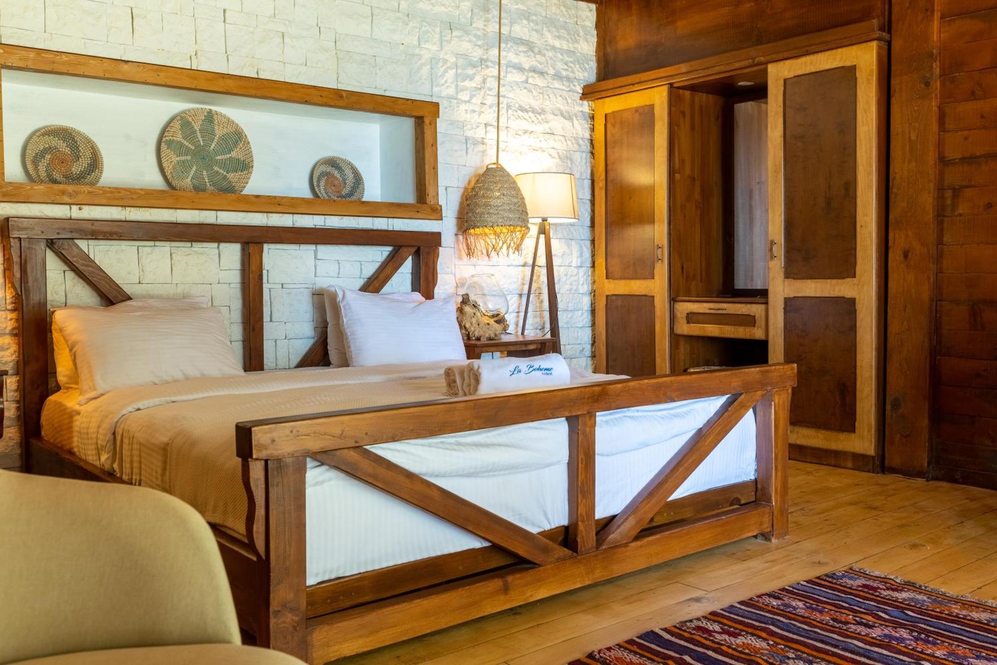 La Boheme Kabak Adults Only