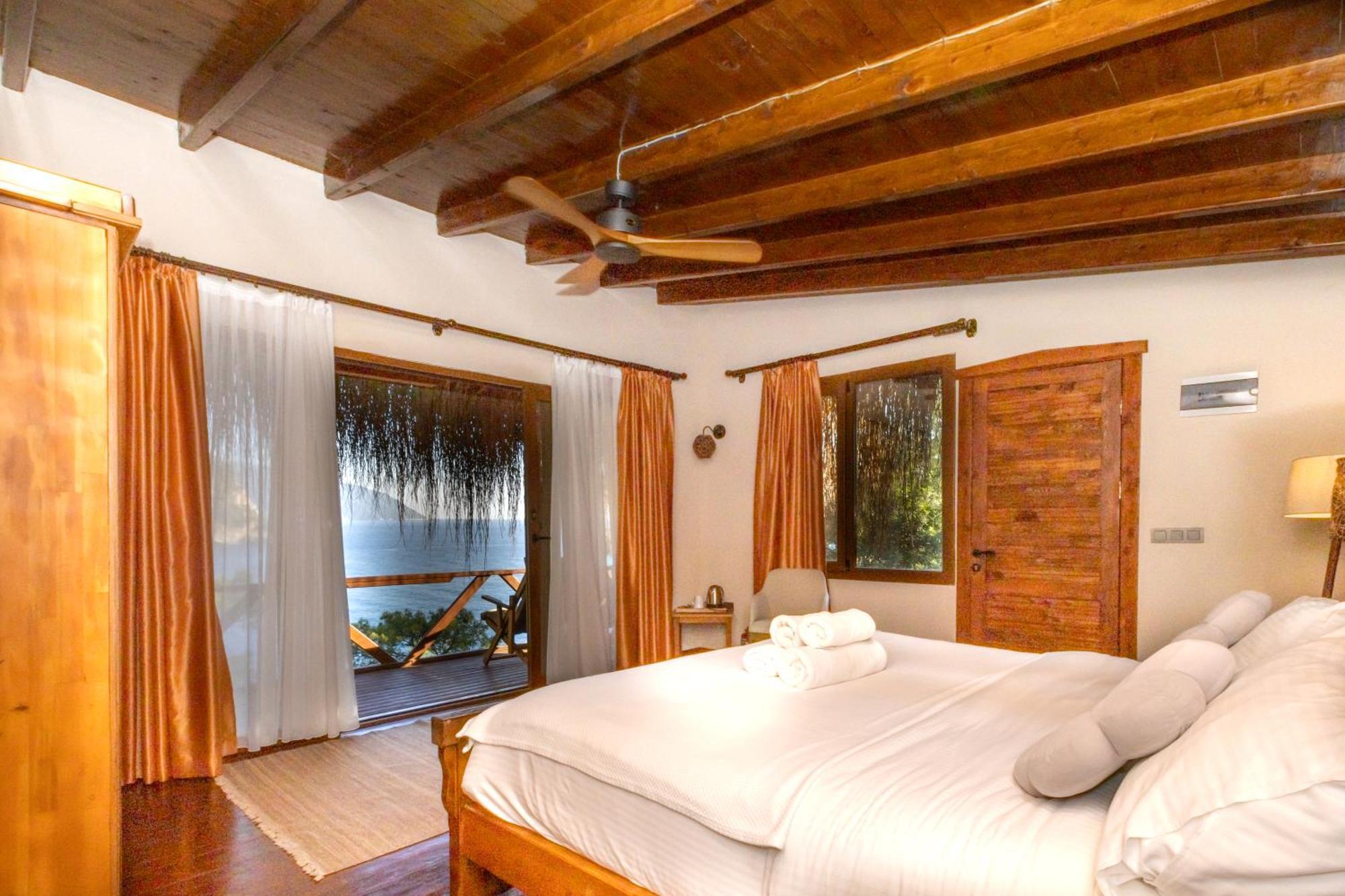 La Boheme Kabak Adults Only *