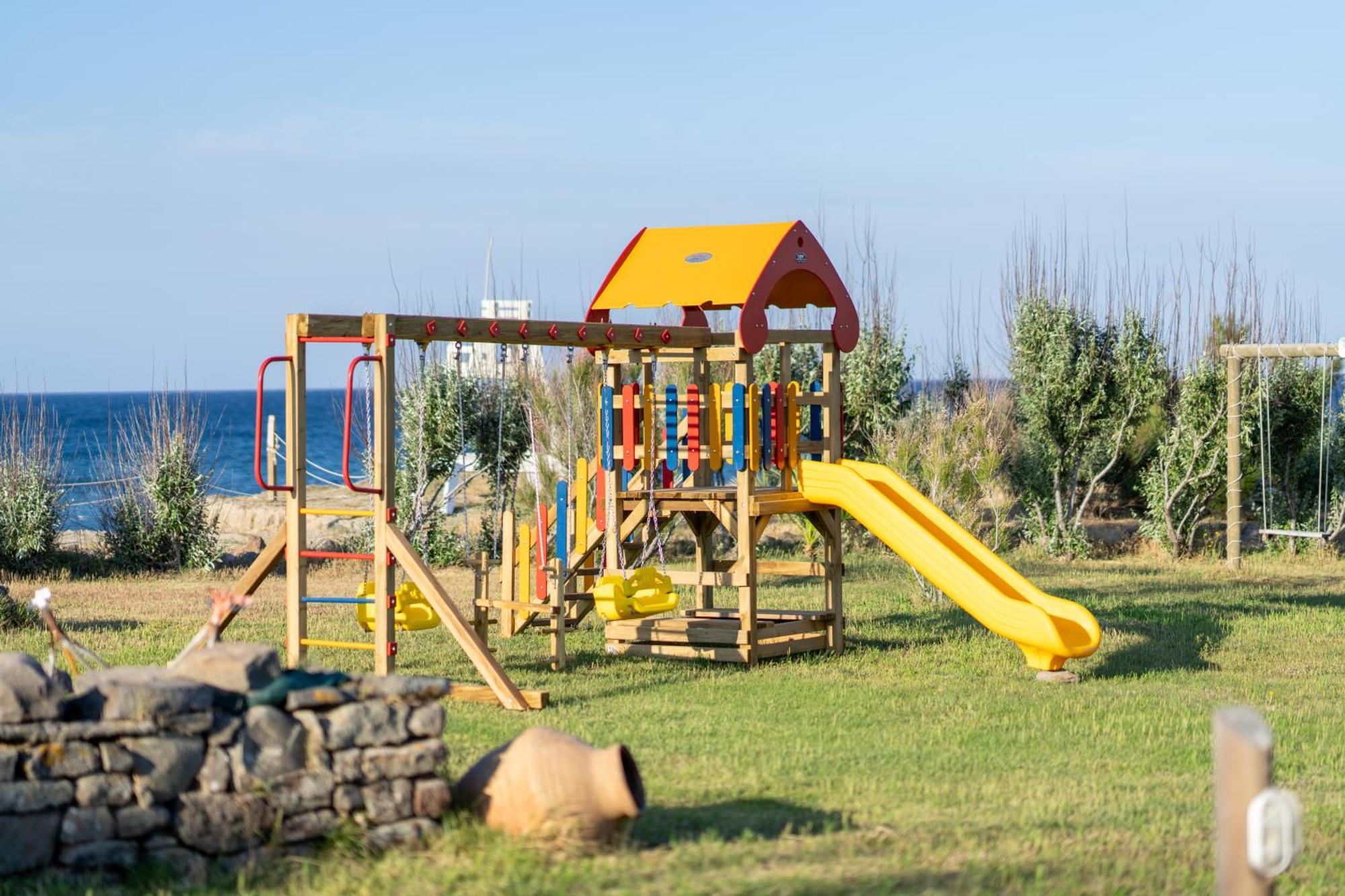Hotel Surf Egitim Merkezi 3*