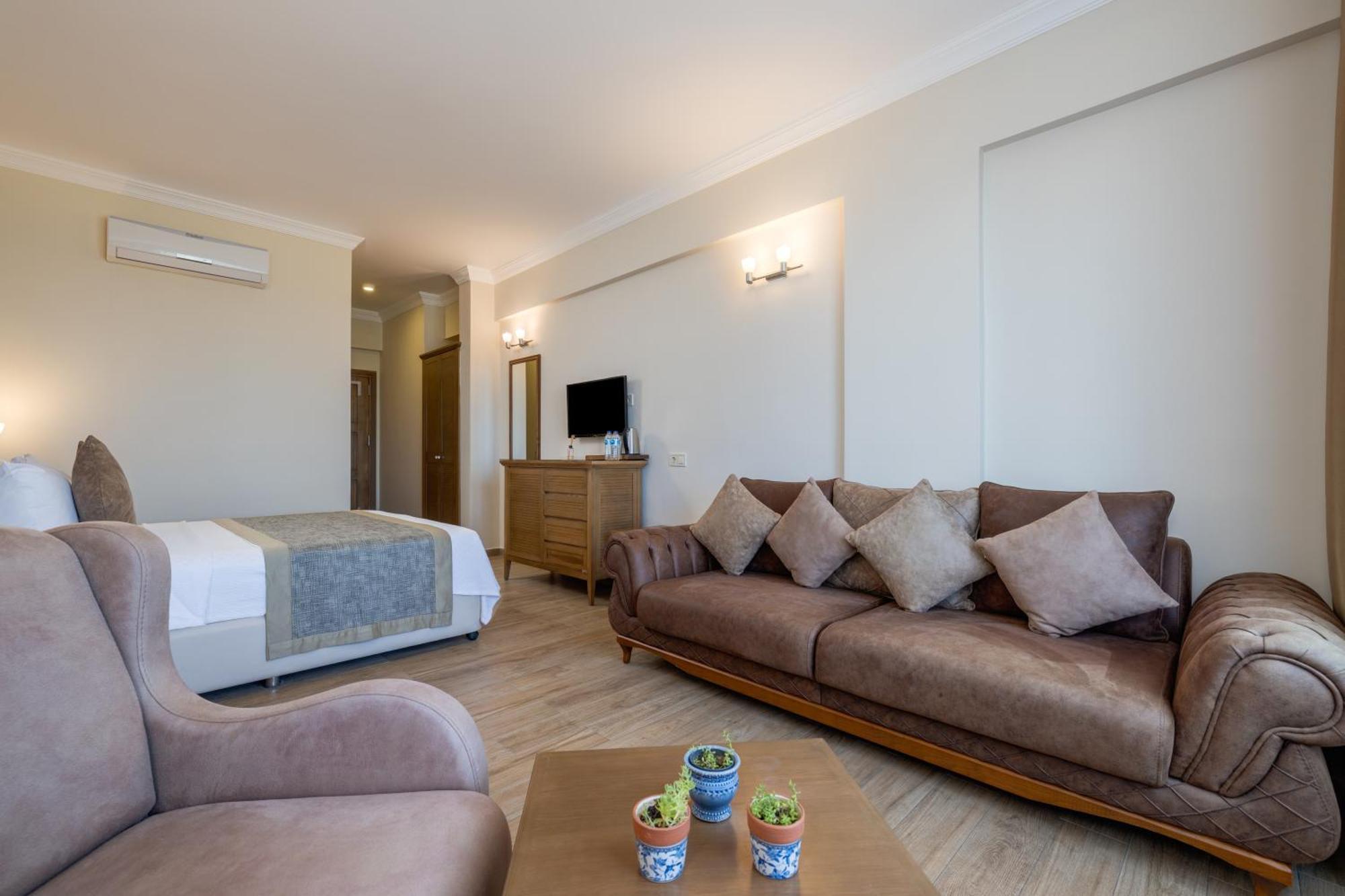 Cinarli Kasri Hotel