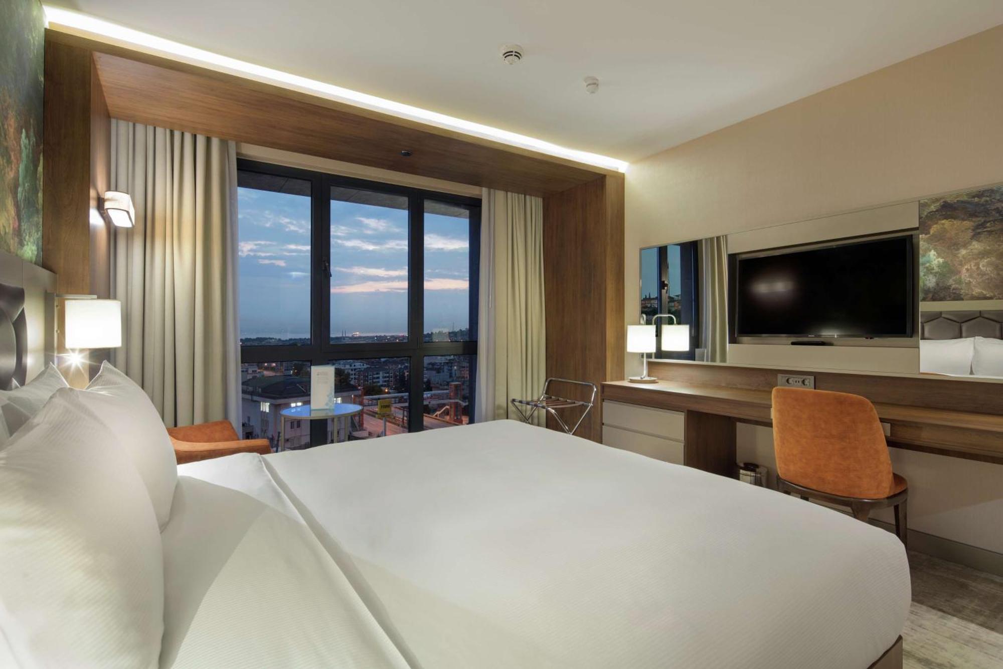 Hilton Garden Yalova 4*