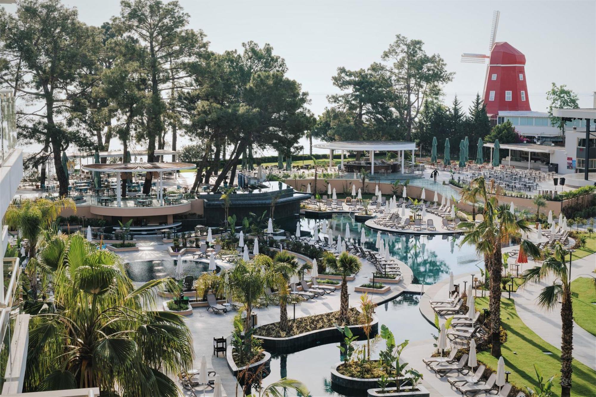 Hotel Akra