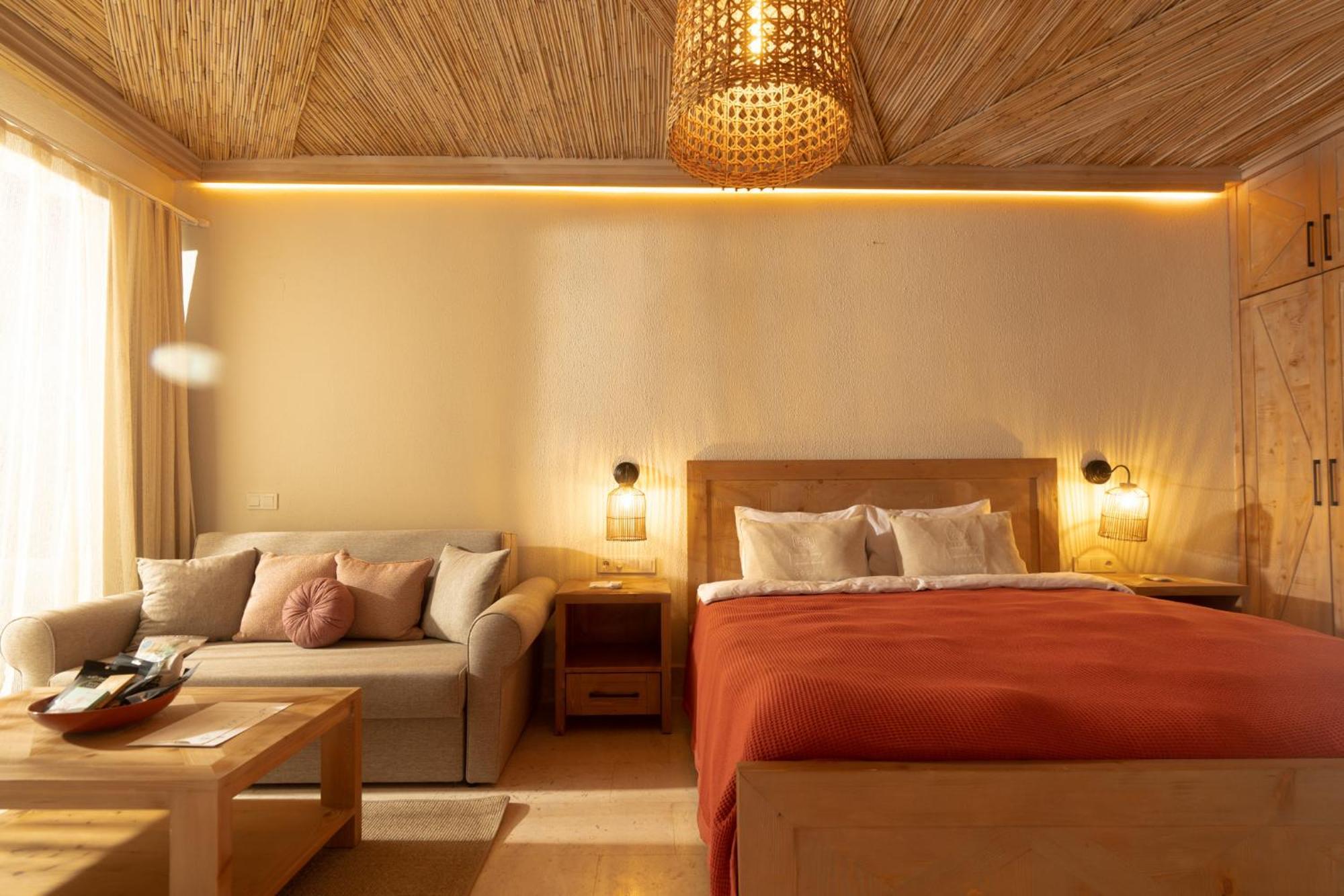 Izz Getaway - Adults Only Hotel *