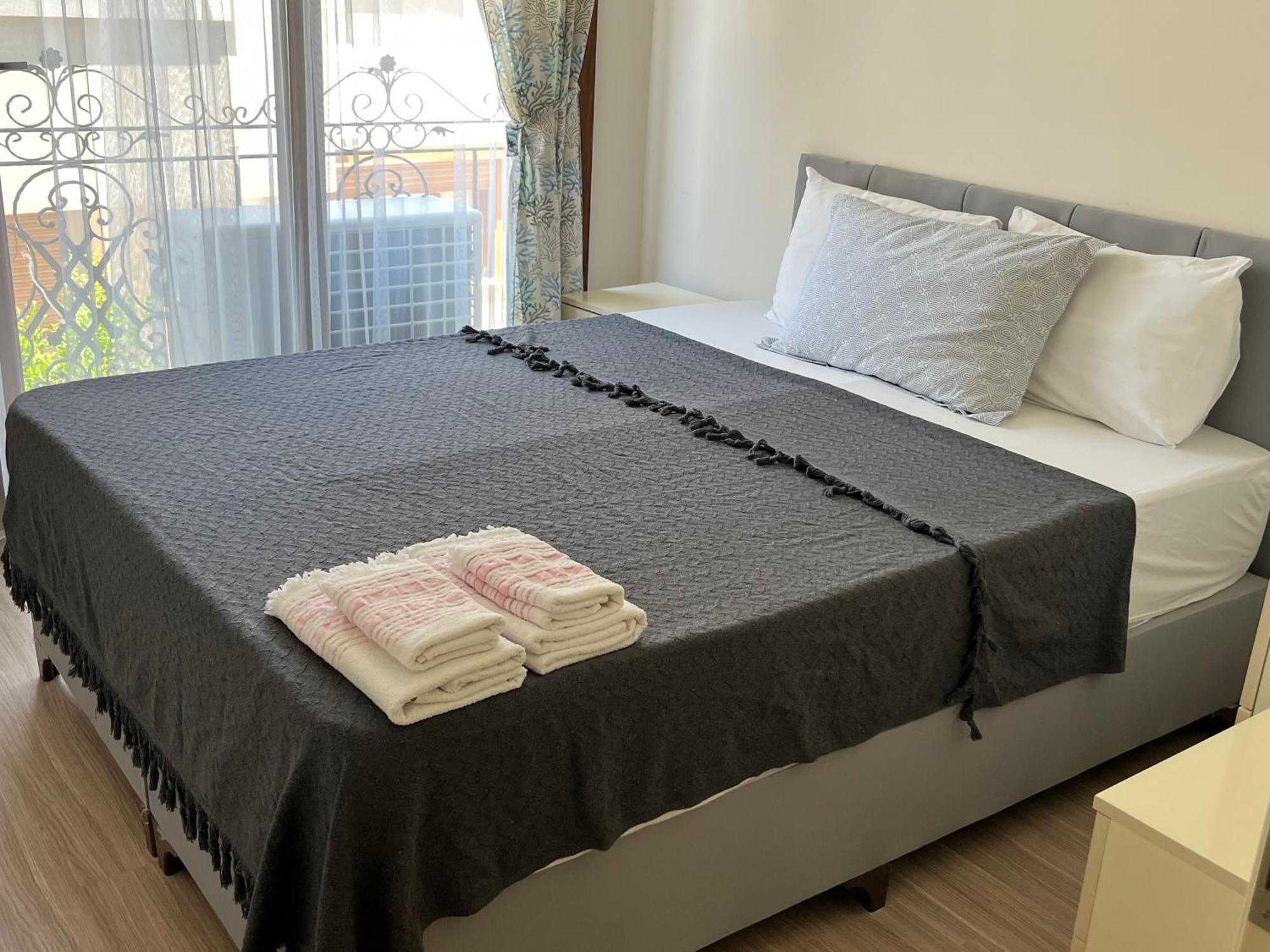 Grand Teoshan Ve Seferihisar