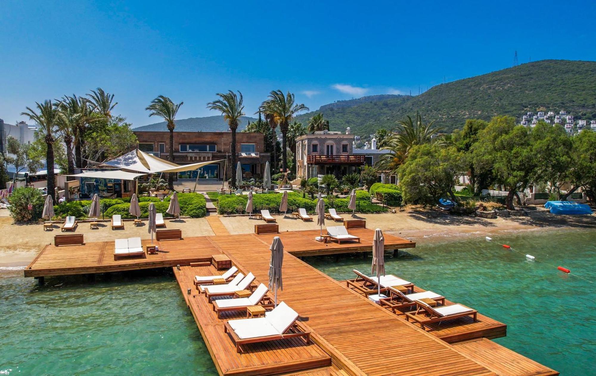 Casa Dell'arte Of Arts & Leisure Hotel 5*