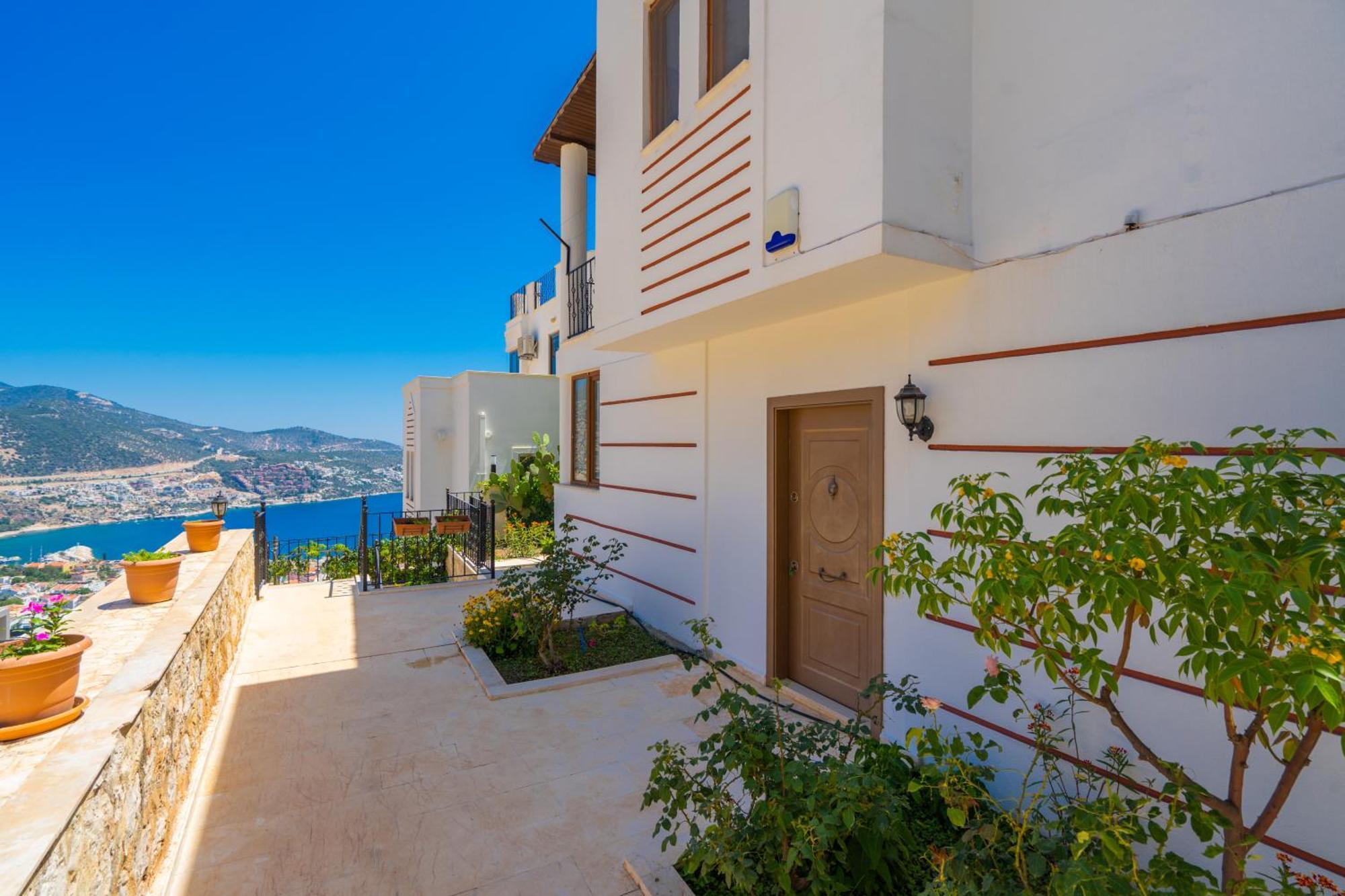 Apartment Asya 2 *