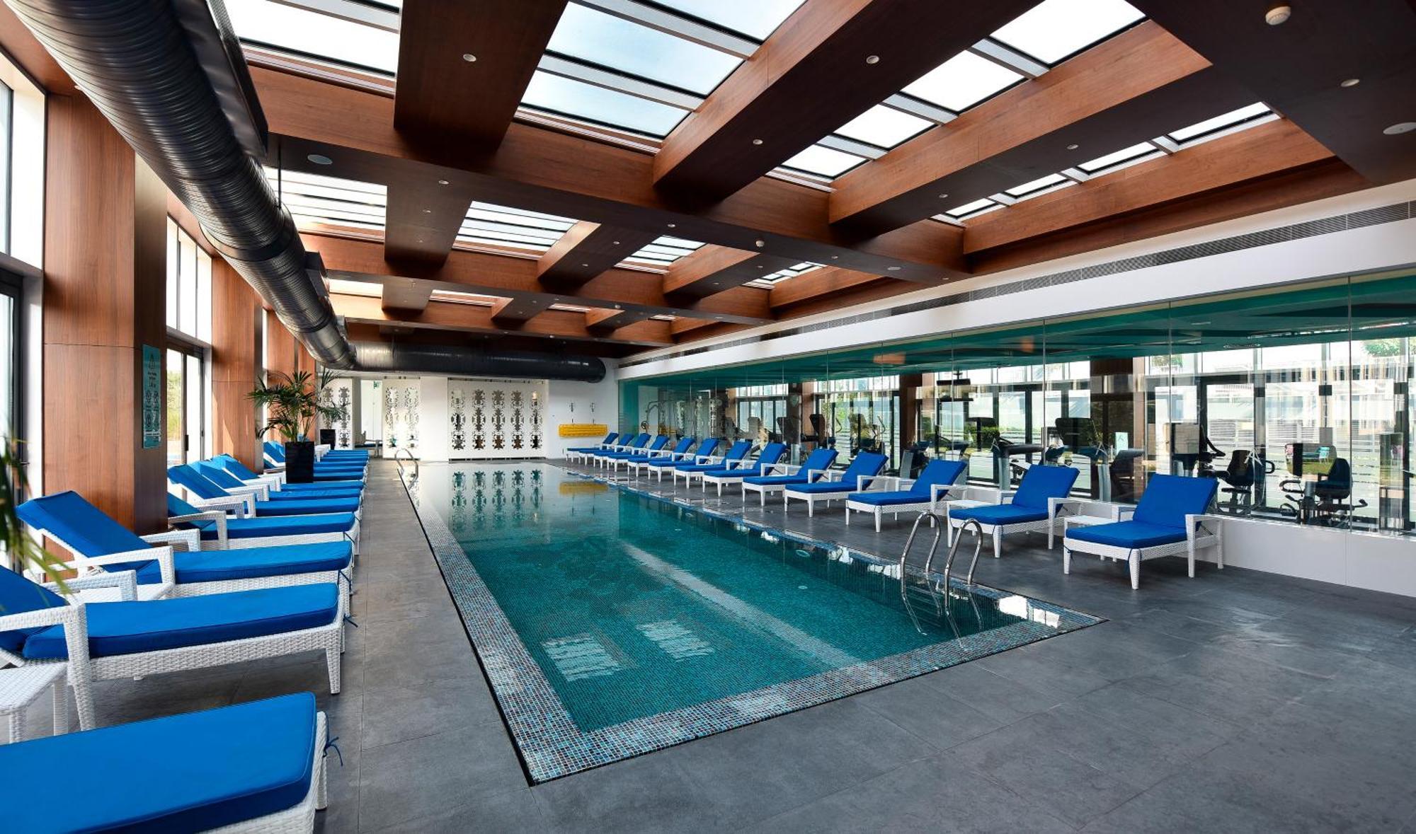 Burgu Arjaan By Rotana Hotel 5*