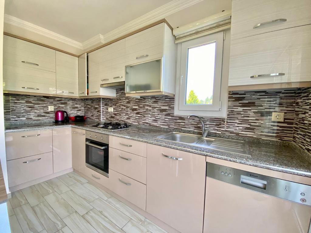 Holiday home Korfez Life