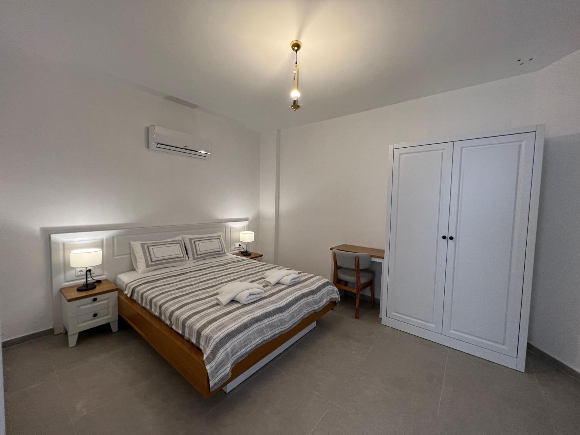 Freya Apartment *