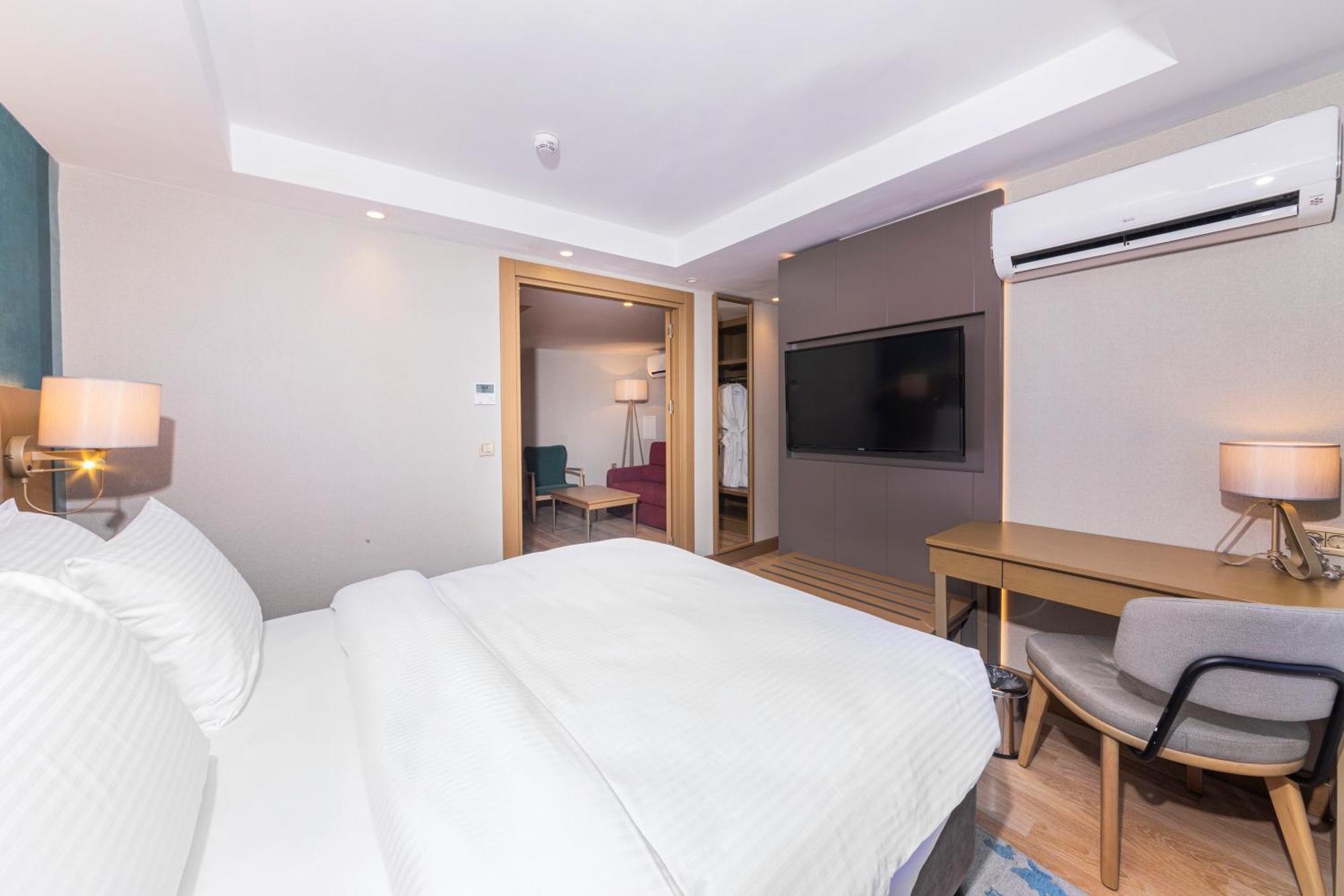Csk The Halich Port 4*