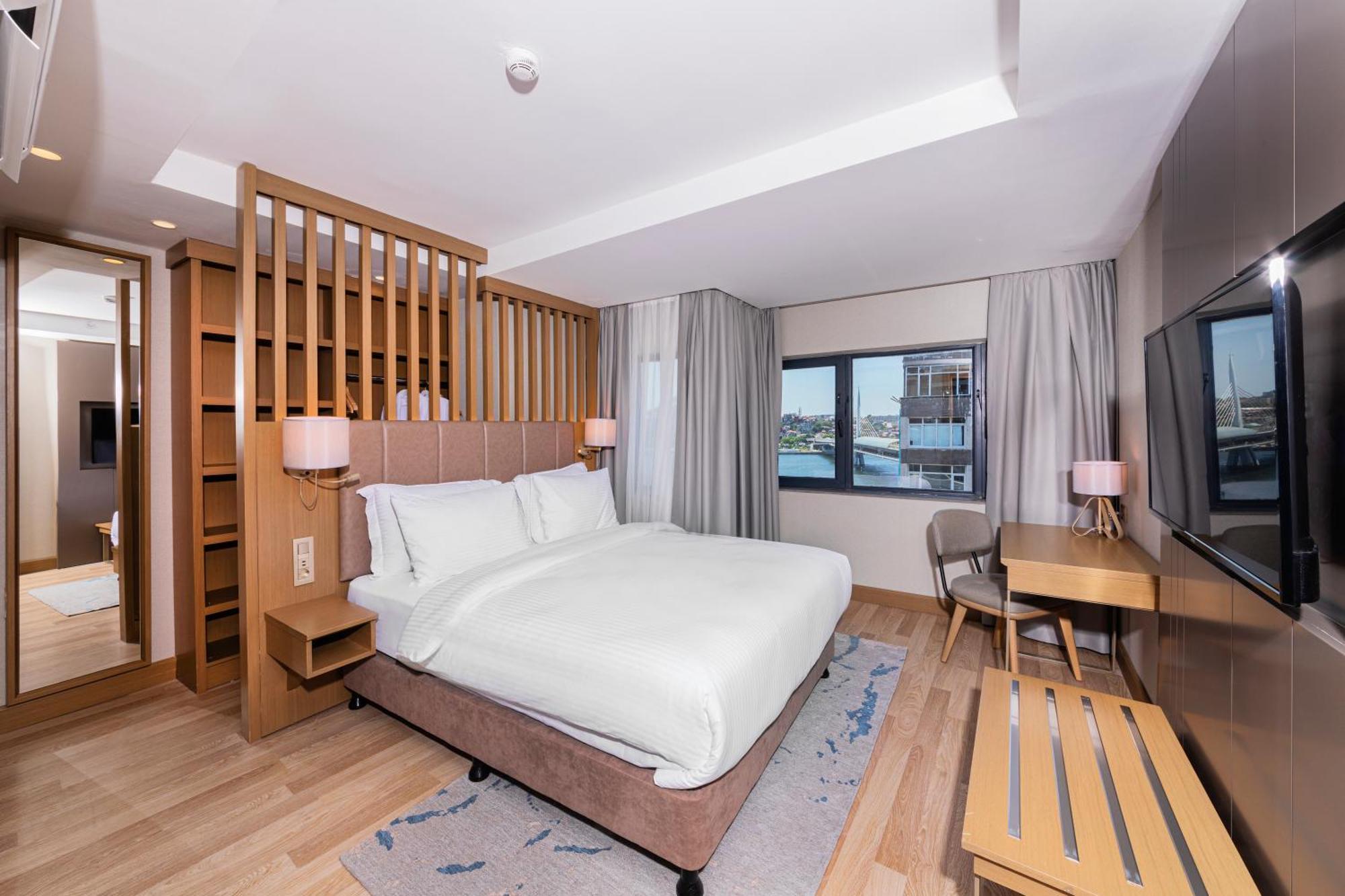 Csk The Halich Port Hotel 4*