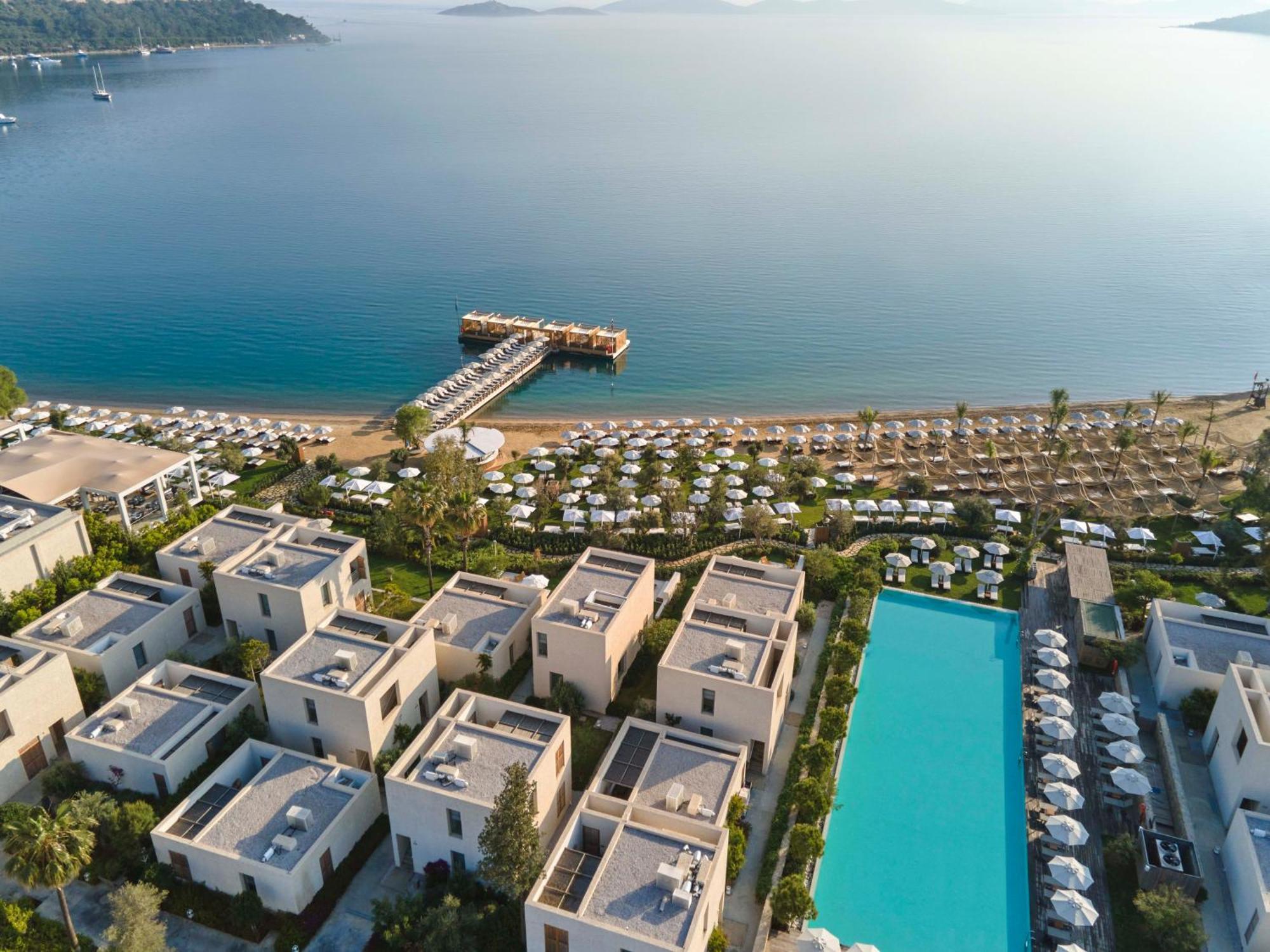 Voyage Resort