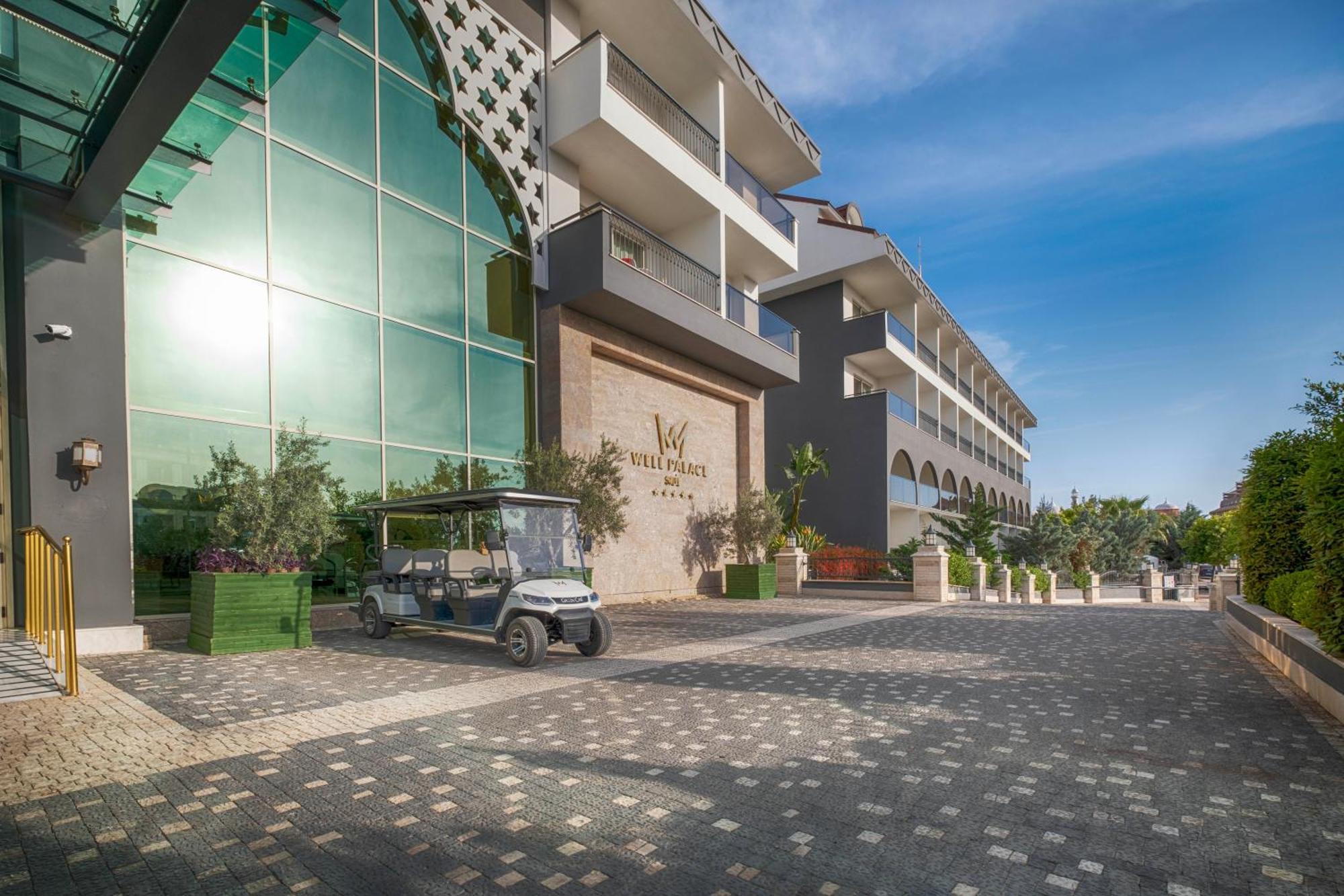 Well Palace Hotel