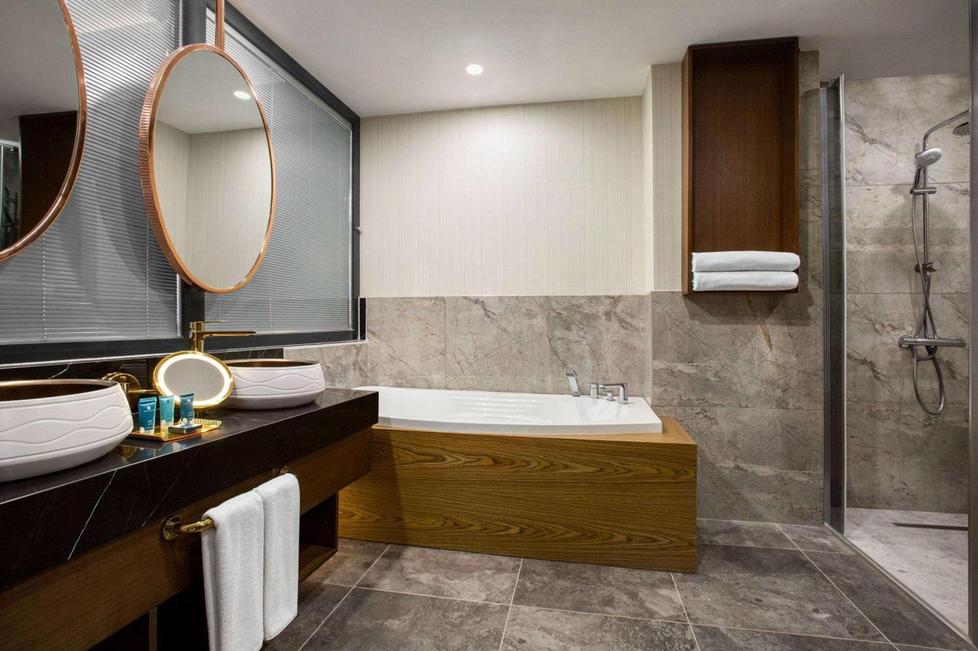 Hotel Ramada By Wyndham Karapinar 3*
