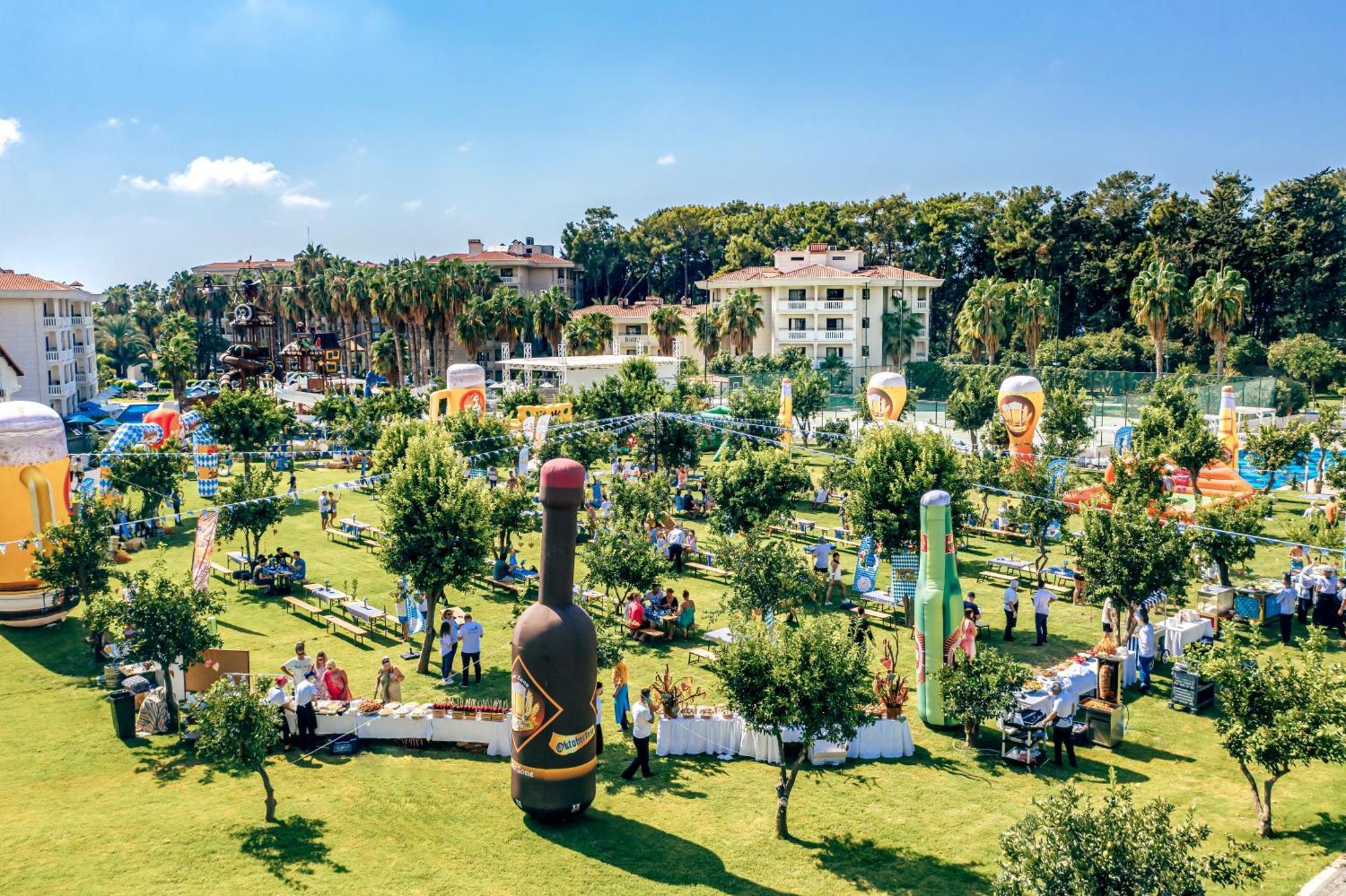 Utopia & Resort