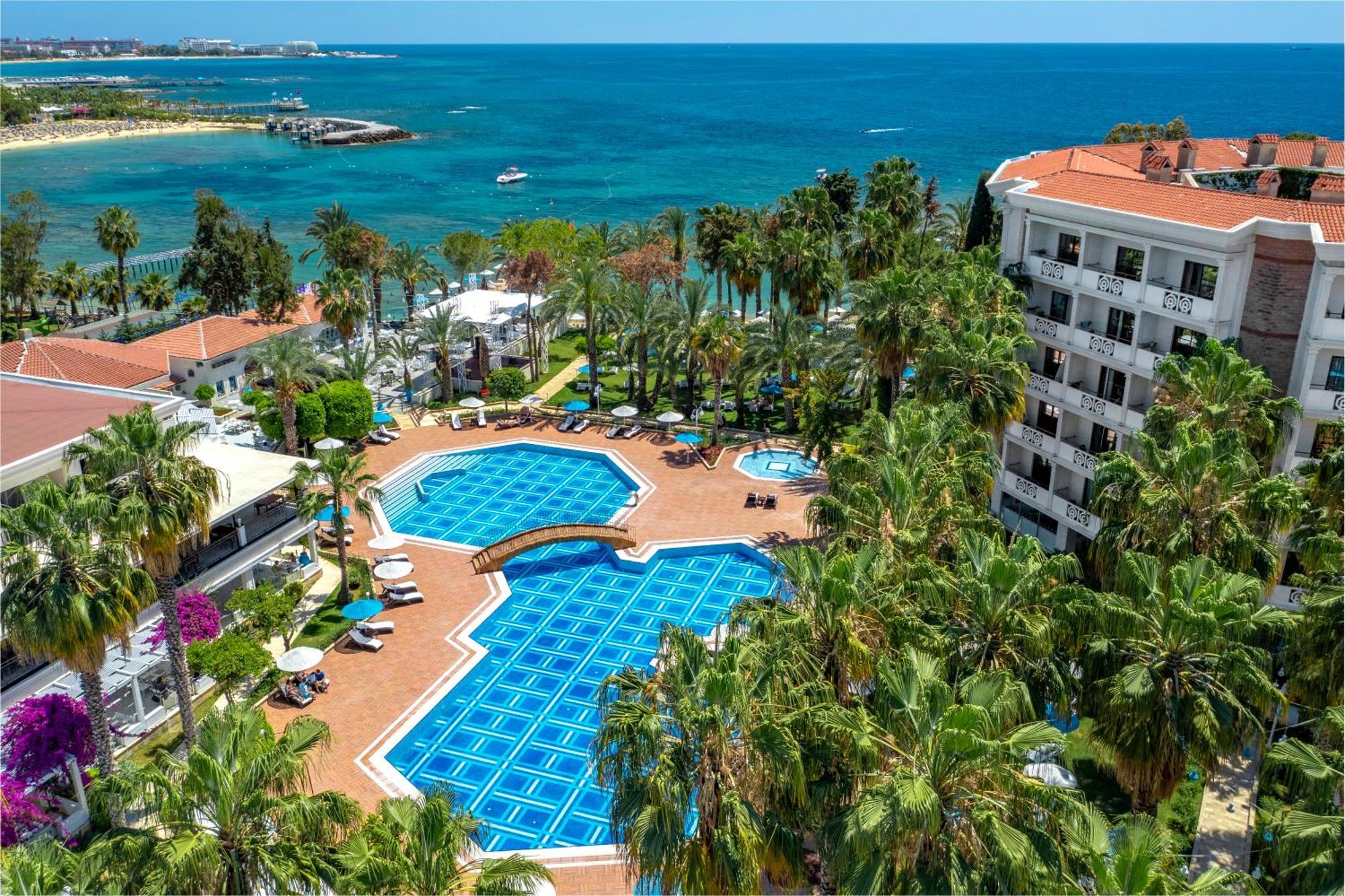 Resort Utopia &